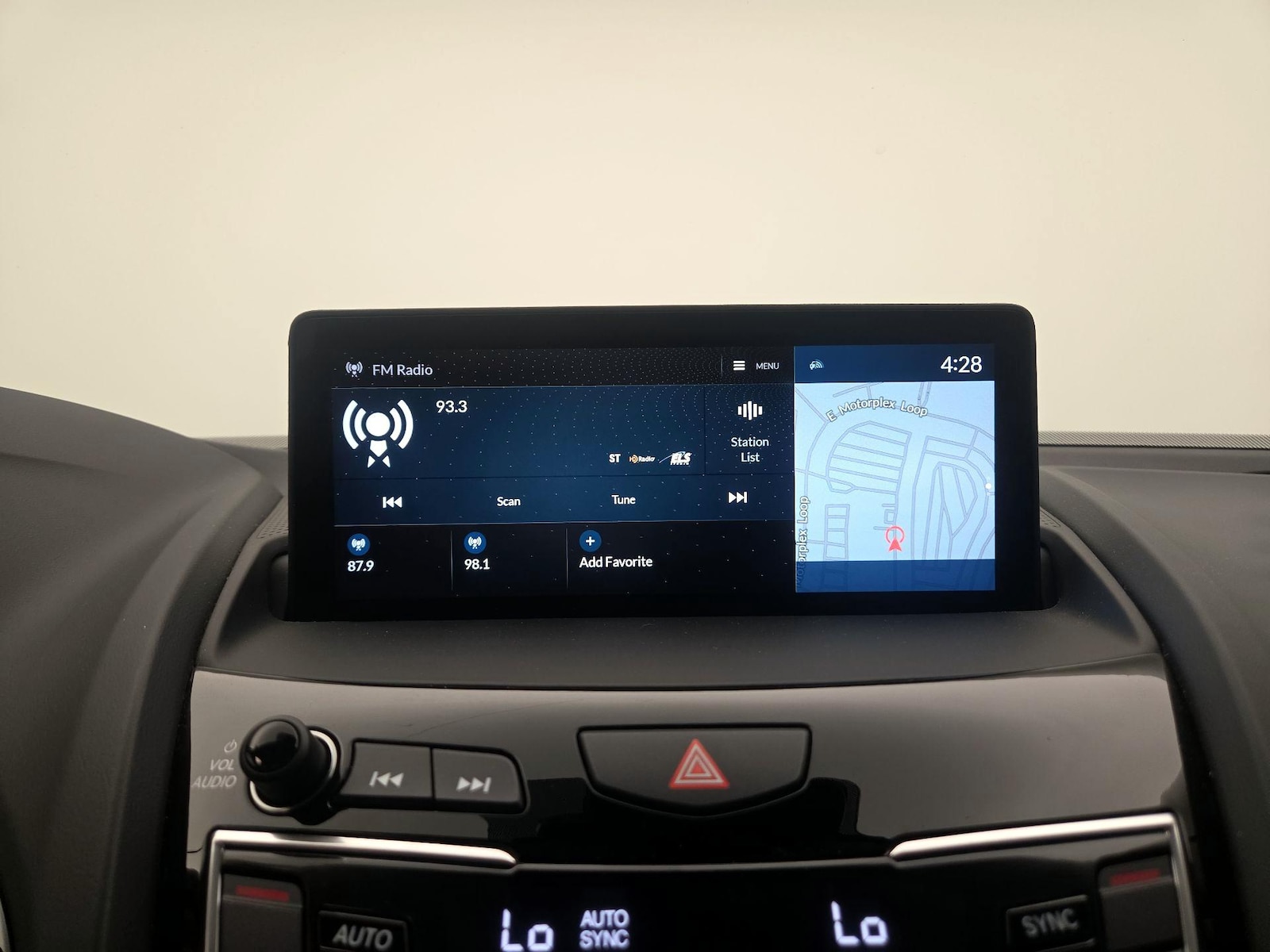 2023 Acura RDX Technology Package - Photo 17