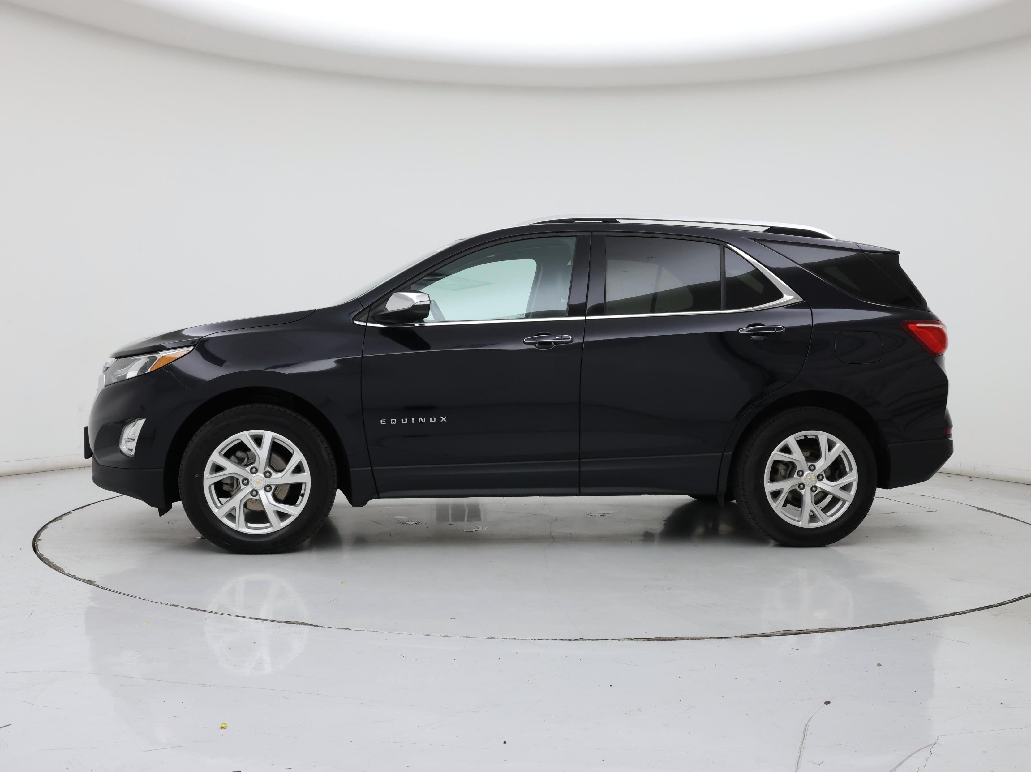 Thumbnail: 2020 Chevrolet Equinox - 3