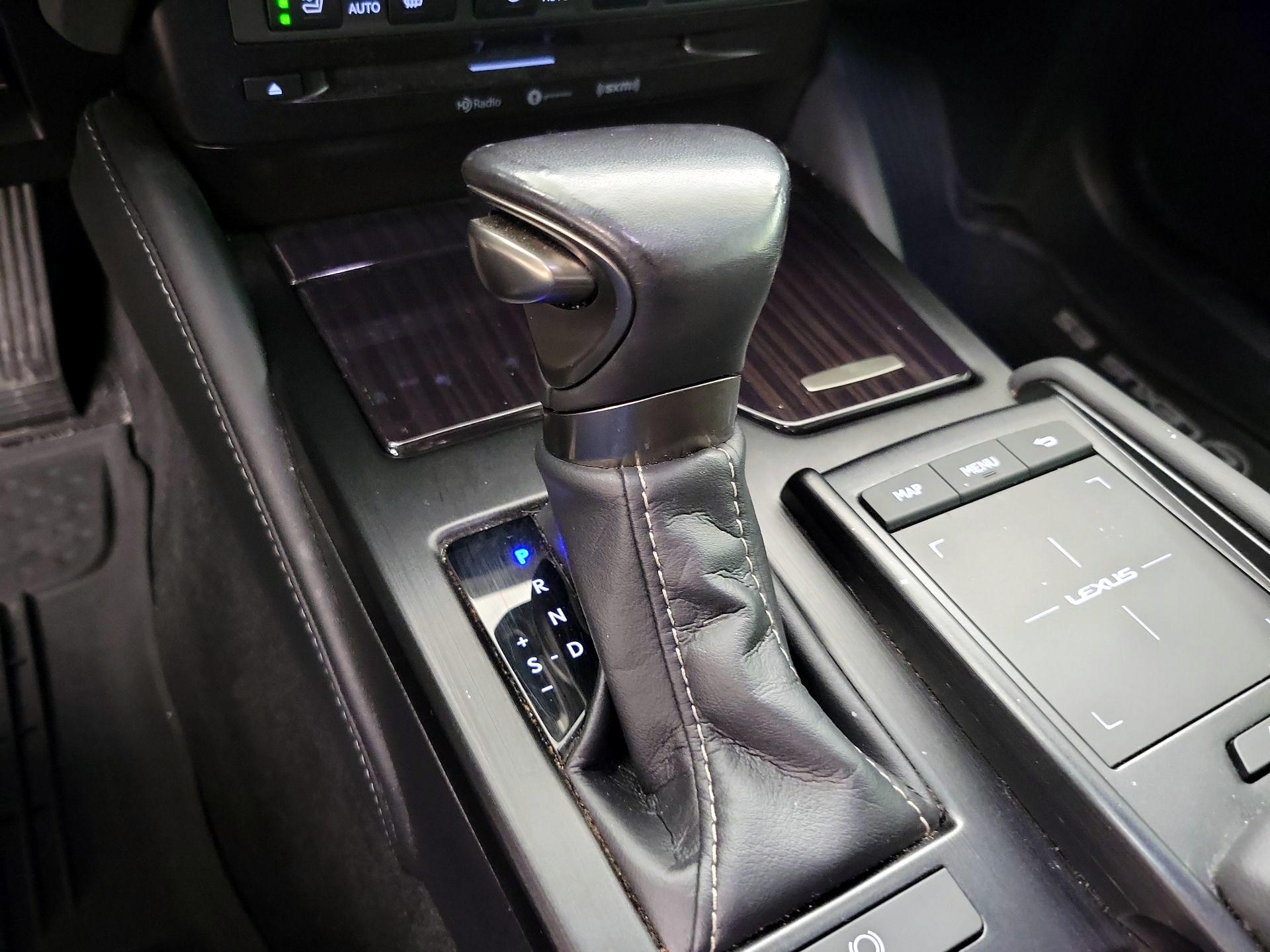 Thumbnail: 2019 Lexus ES - 18