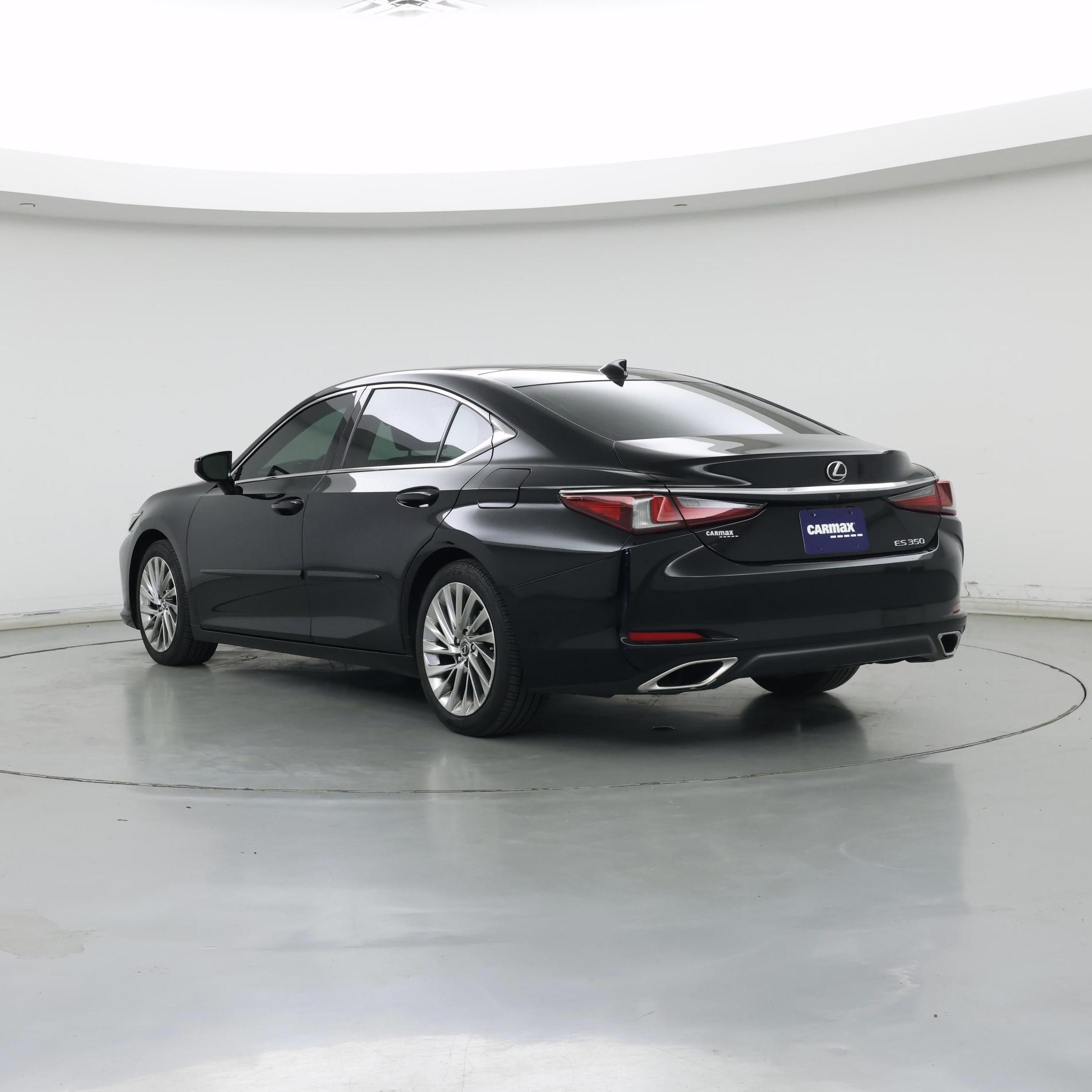 Thumbnail: 2019 Lexus ES - 2