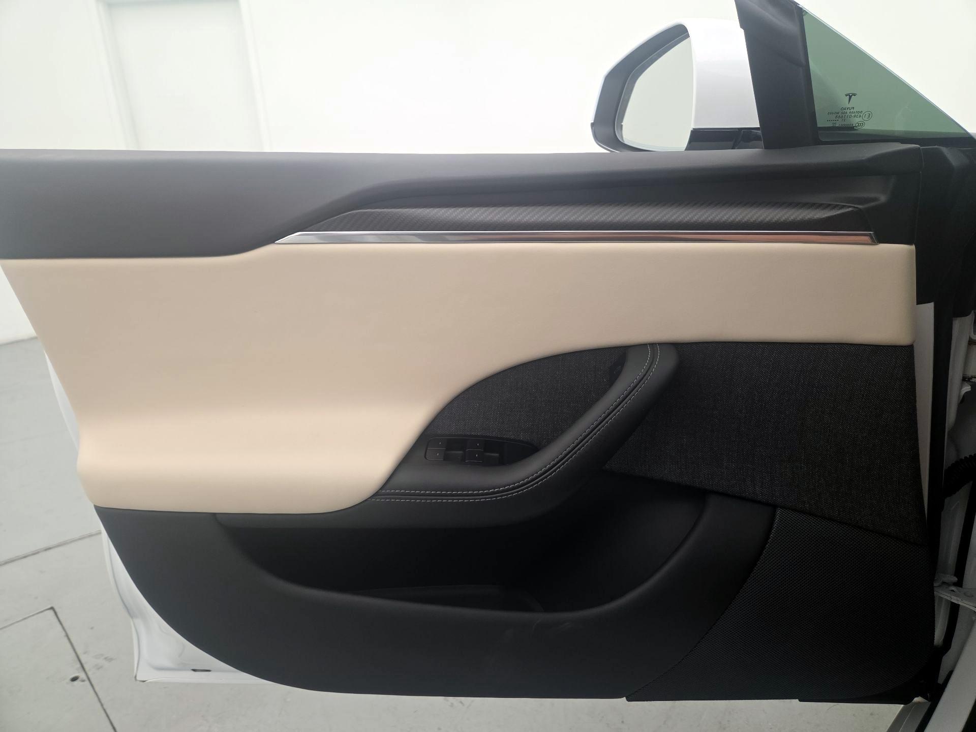 Thumbnail: 2021 Tesla Model S - 12