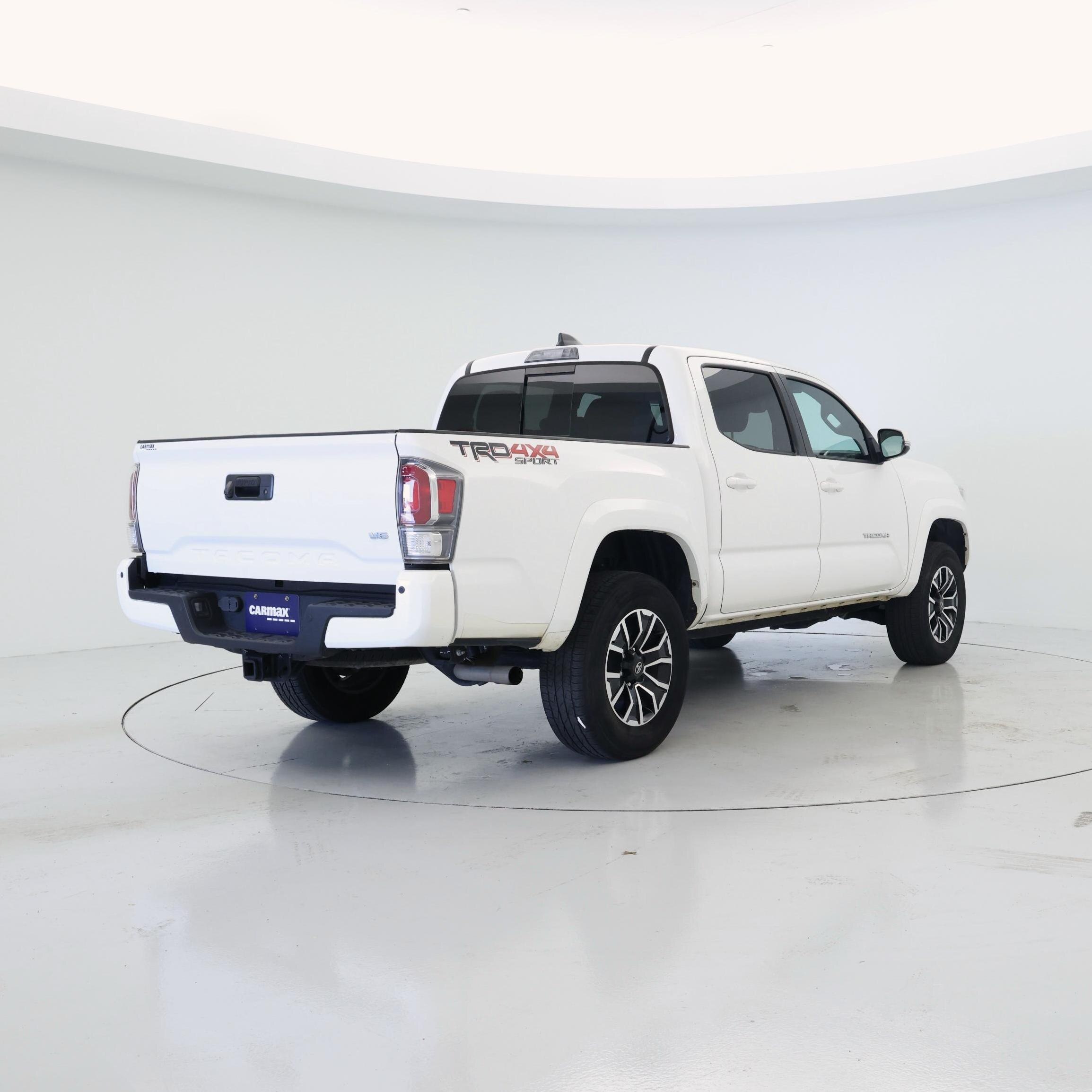 Thumbnail: 2022 Toyota Tacoma - 8