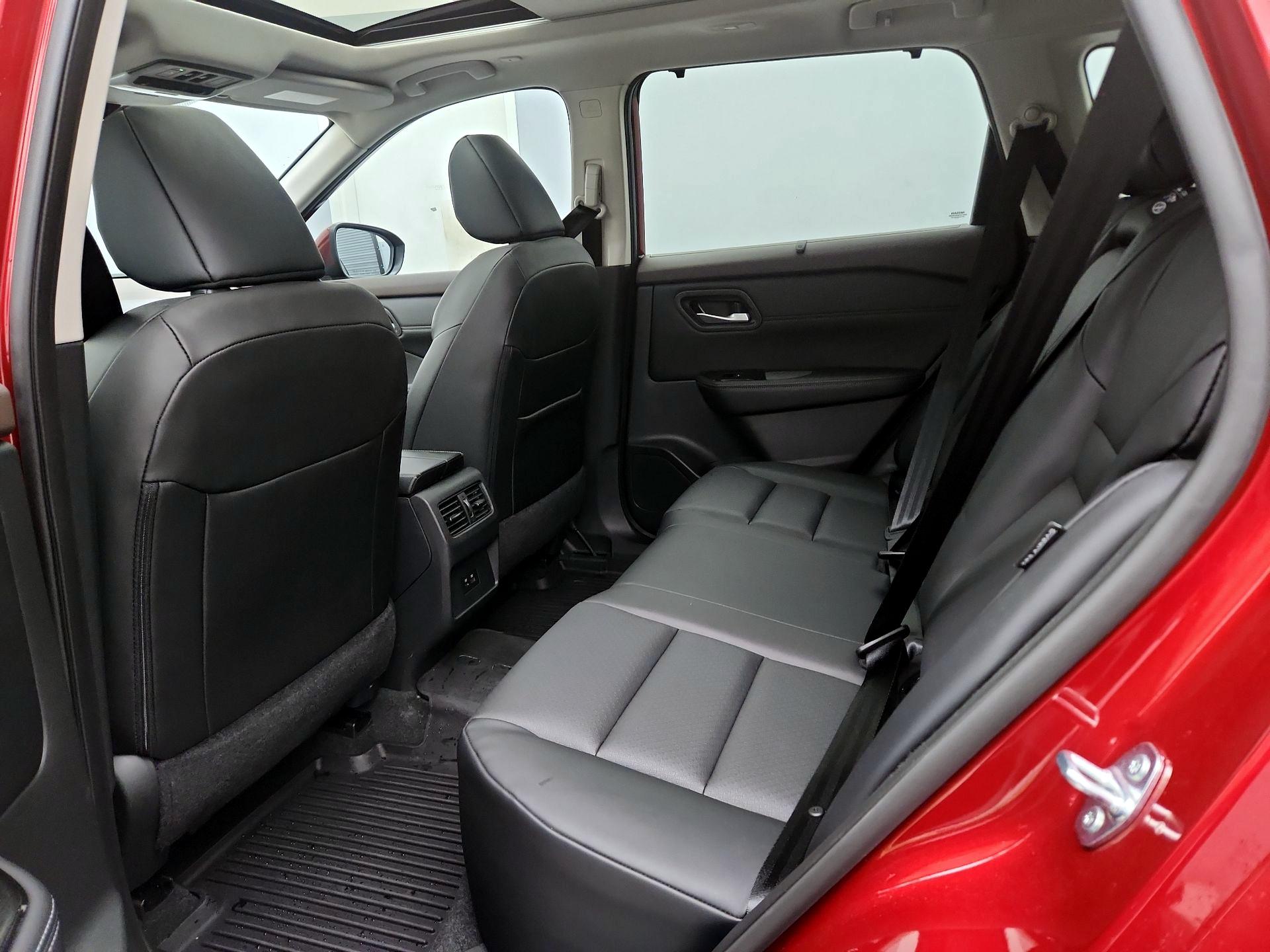 Thumbnail: 2023 Nissan Rogue - 20