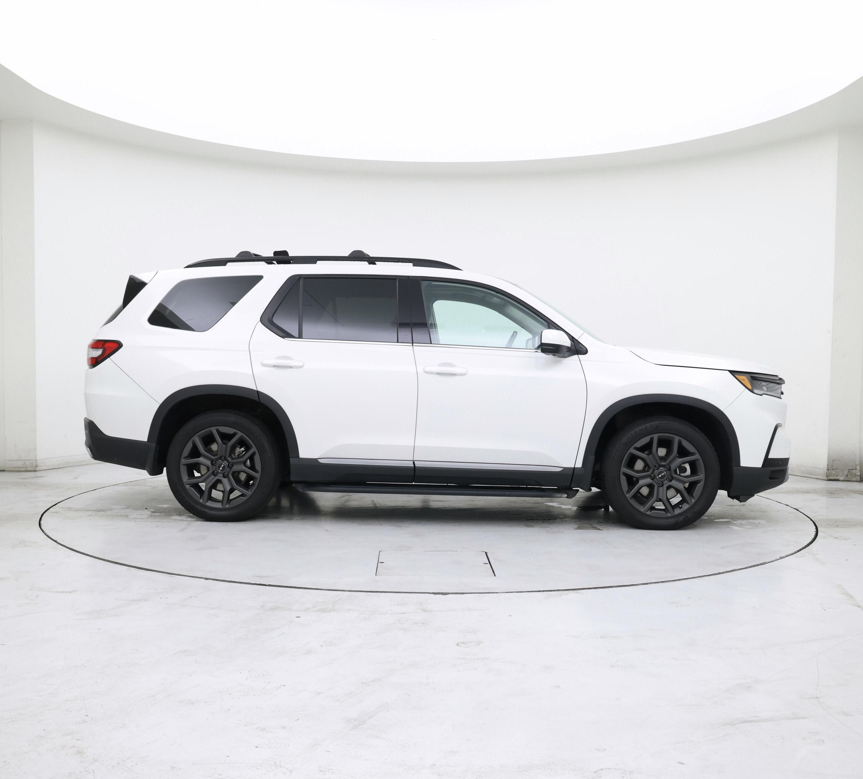 Thumbnail: 2023 Honda Pilot - 7