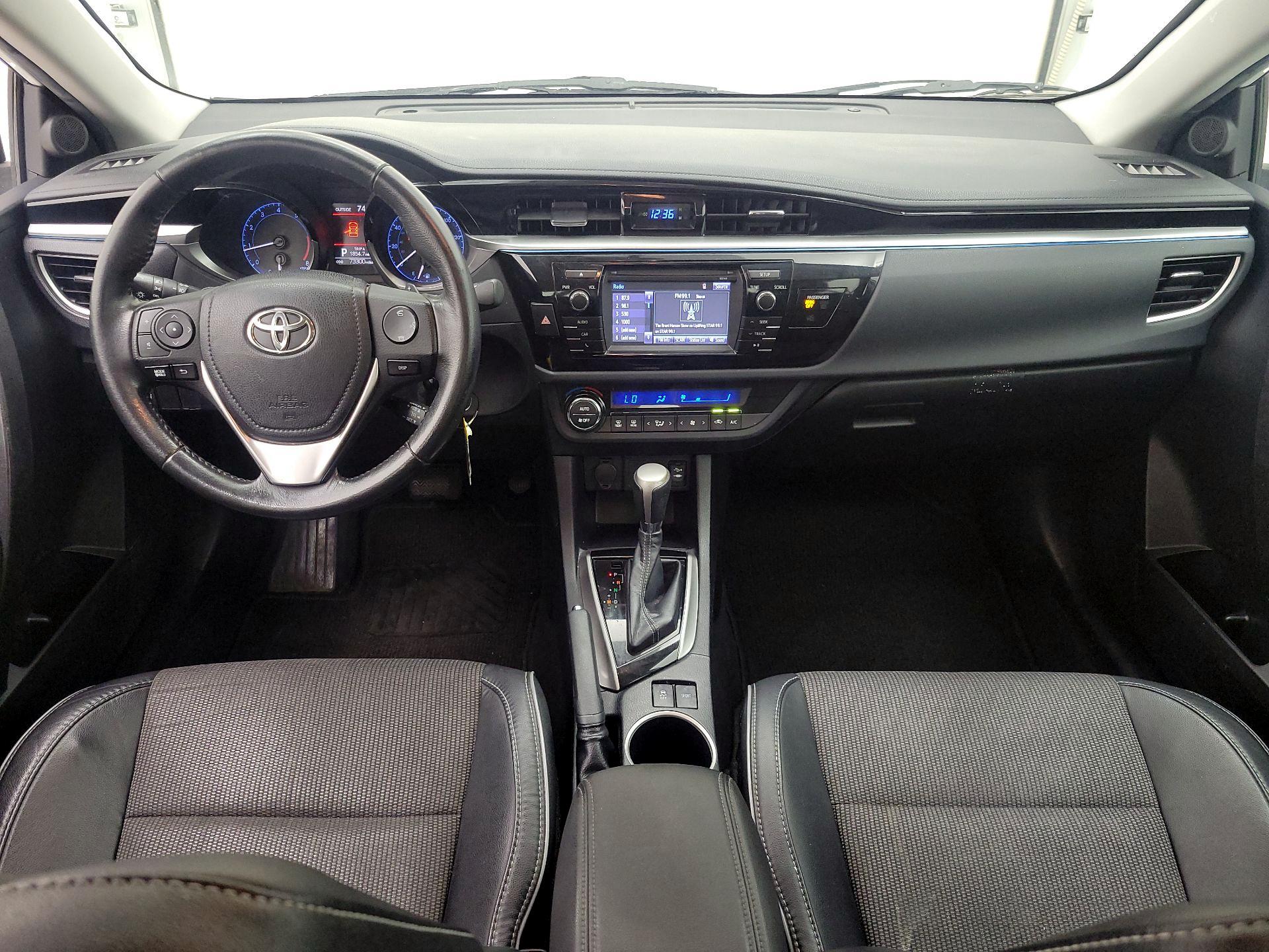 Thumbnail: 2015 Toyota Corolla - 9