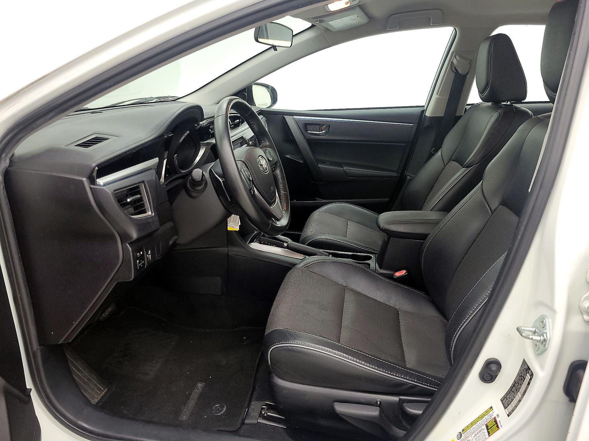 Thumbnail: 2015 Toyota Corolla - 11
