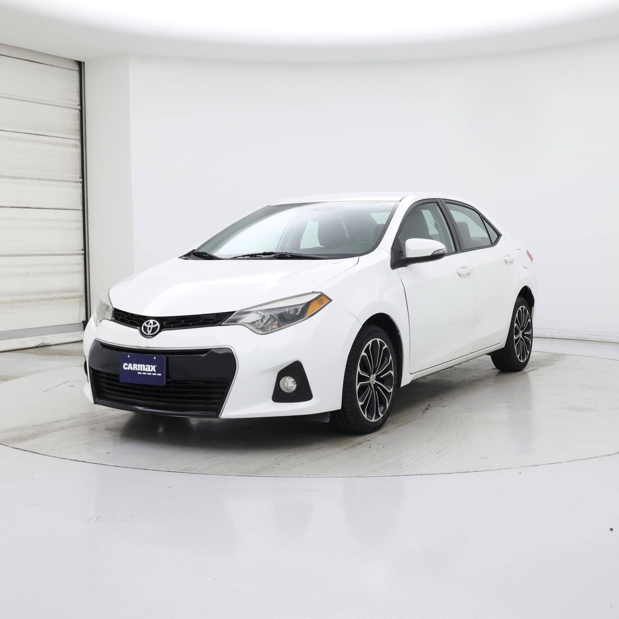 Thumbnail: 2015 Toyota Corolla - 4