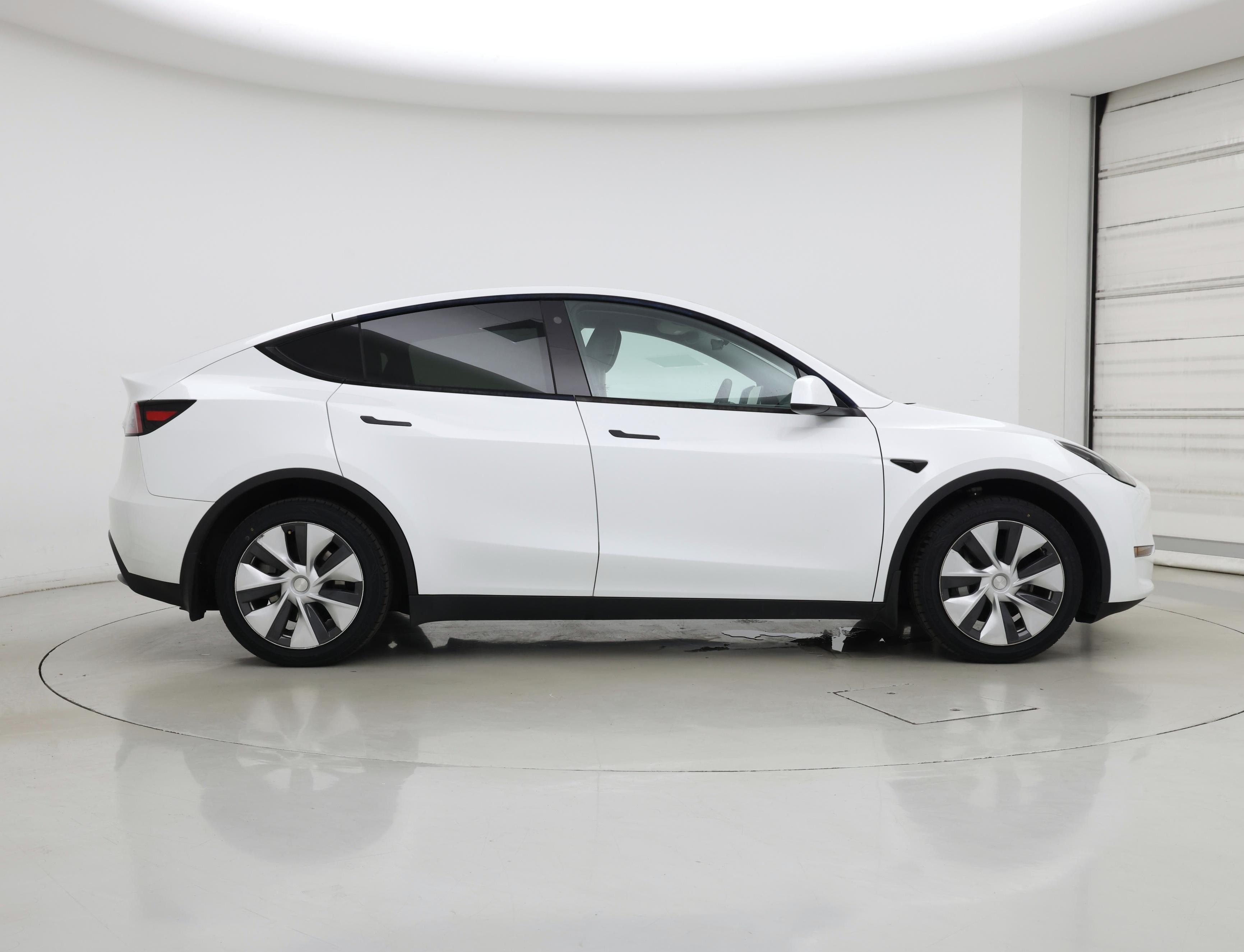 Thumbnail: 2023 Tesla Model Y - 7