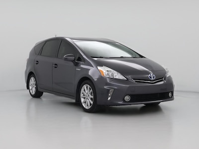 2014 Toyota Prius v Five