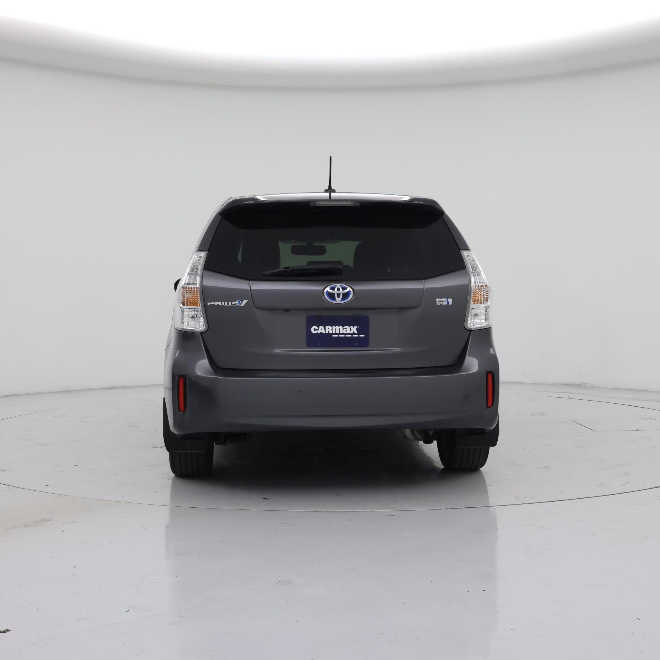 Thumbnail: 2014 Toyota Prius v - 6