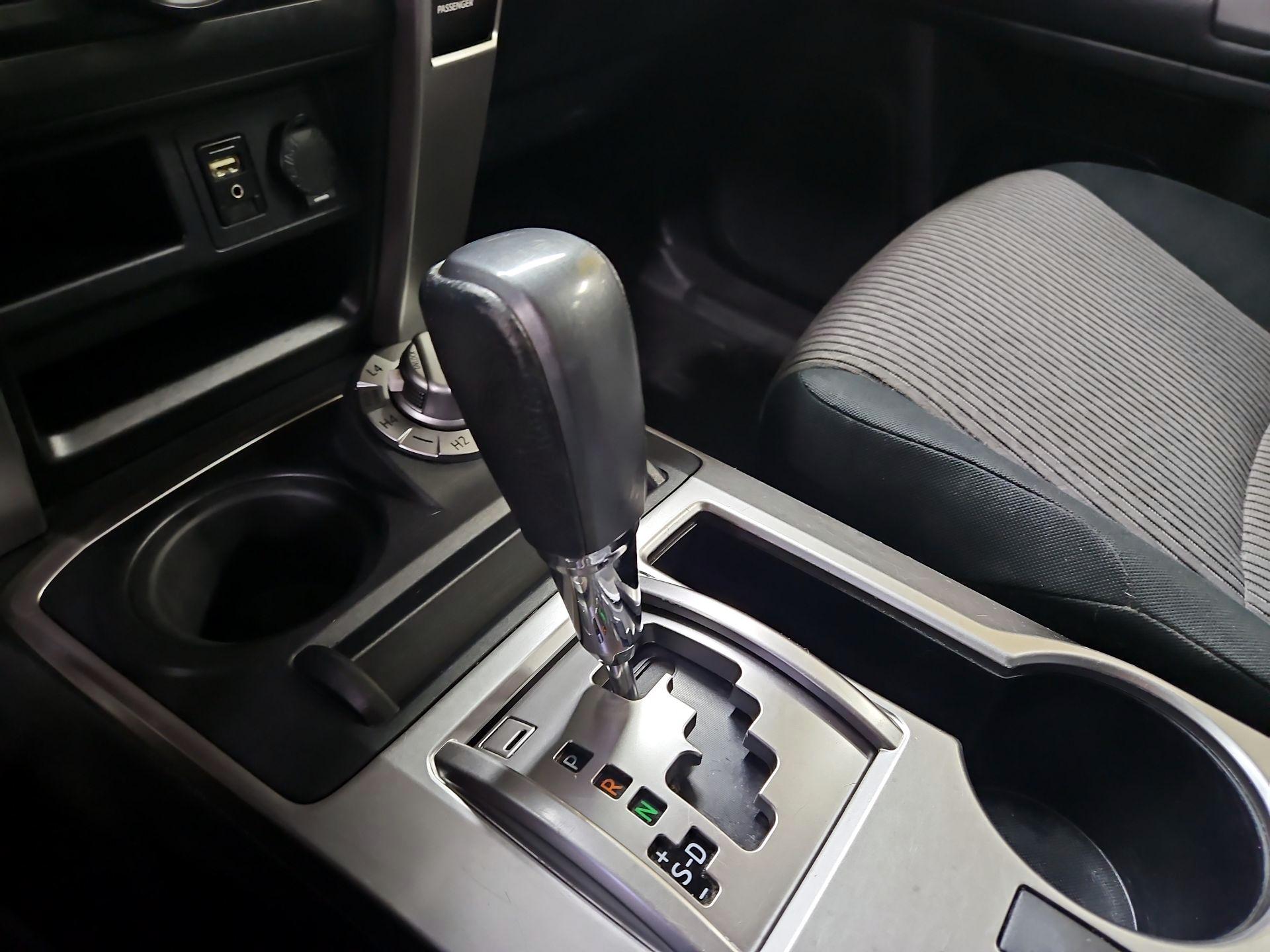 Thumbnail: 2019 Toyota 4Runner - 17