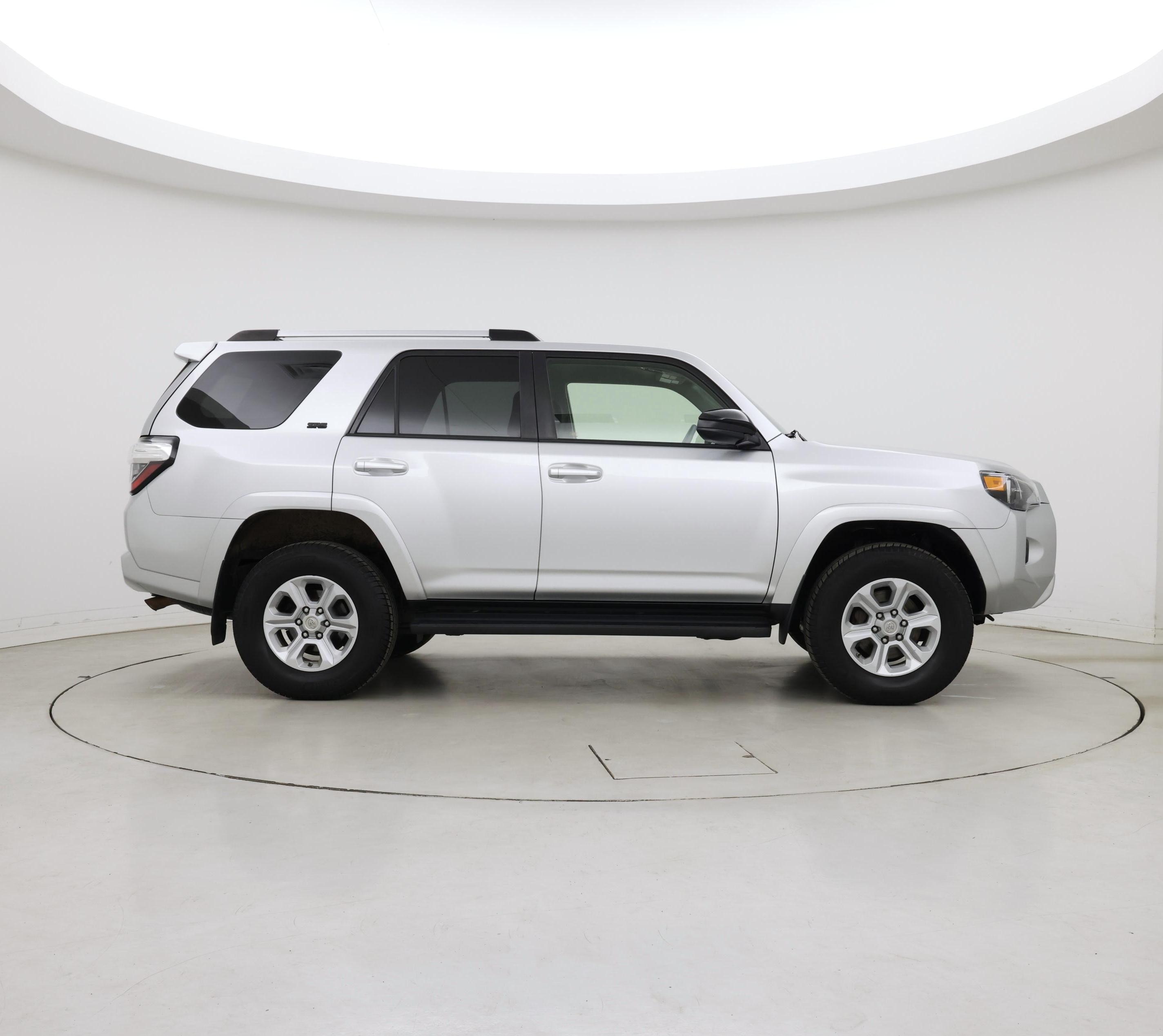 Thumbnail: 2019 Toyota 4Runner - 7