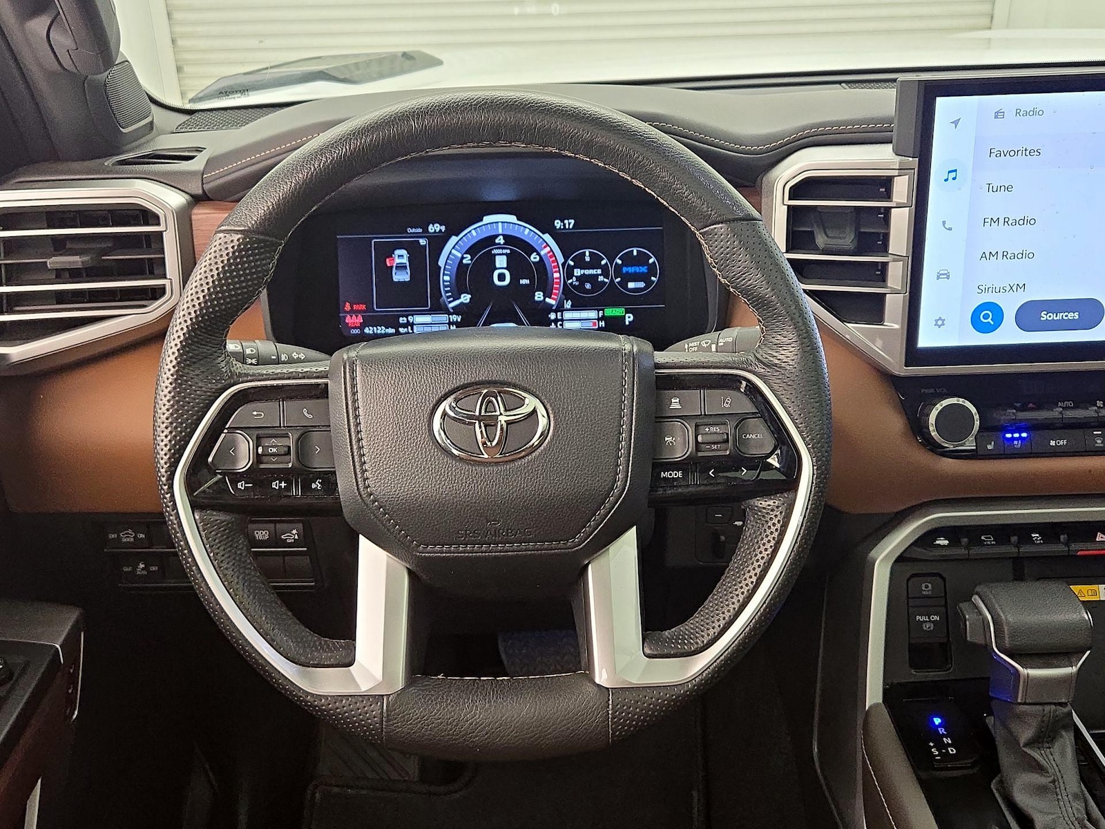 2024 Toyota Tundra 1794 Edition - Photo 11