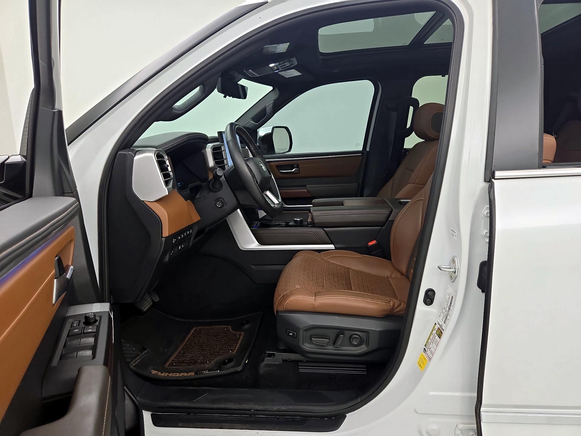 Thumbnail: 2024 Toyota Tundra - 11