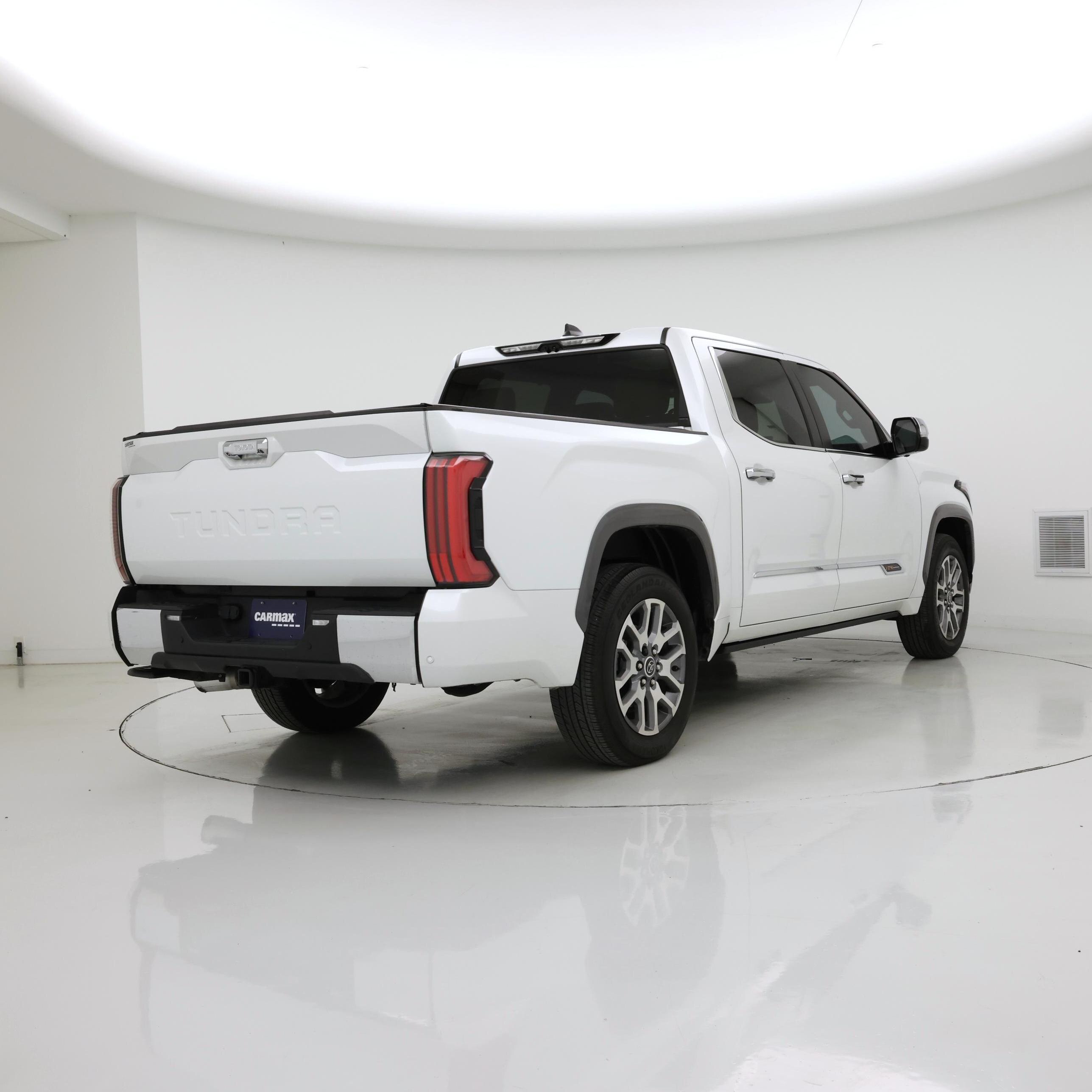 Thumbnail: 2024 Toyota Tundra - 8