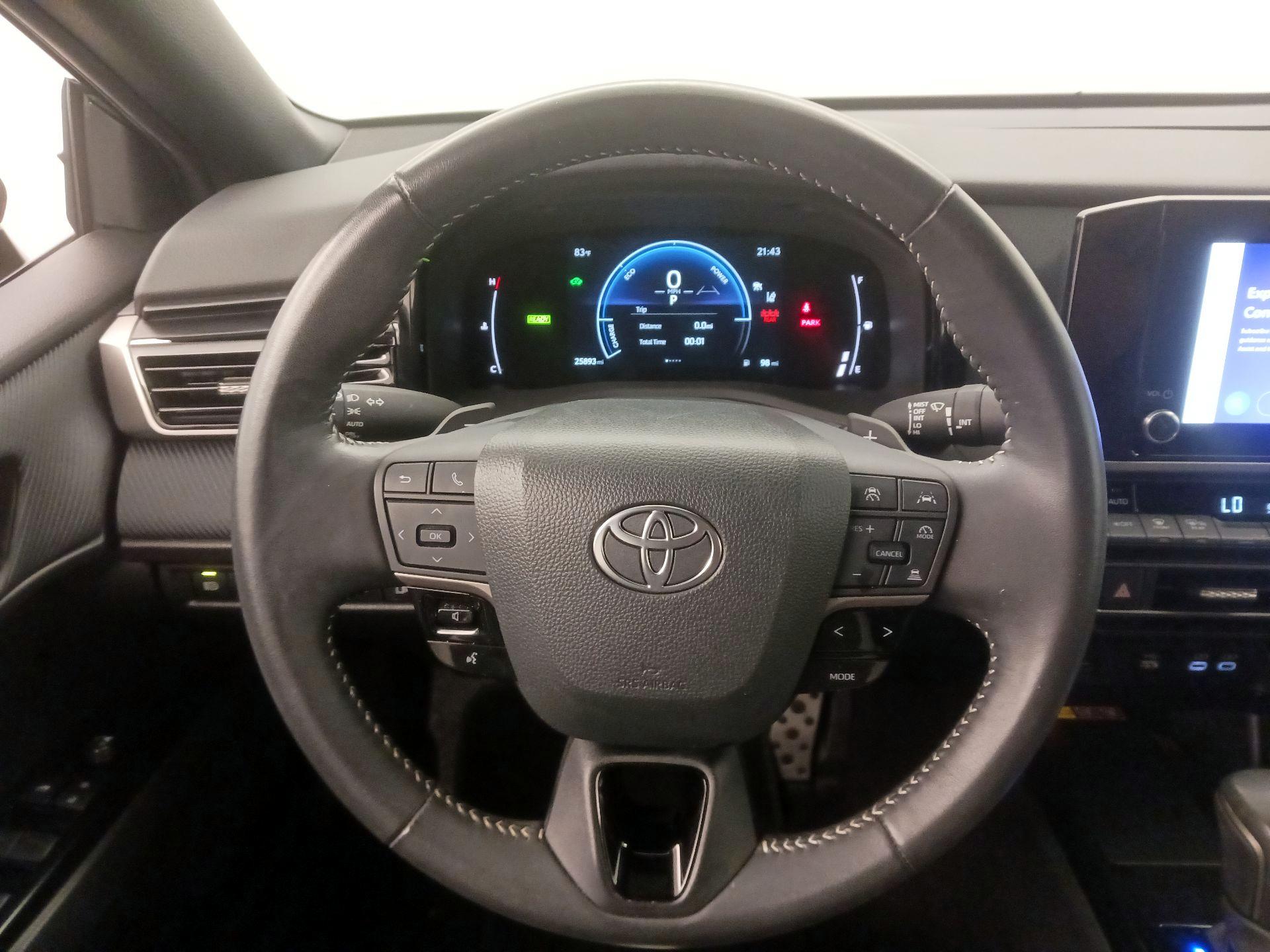 Thumbnail: 2025 Toyota Camry - 10