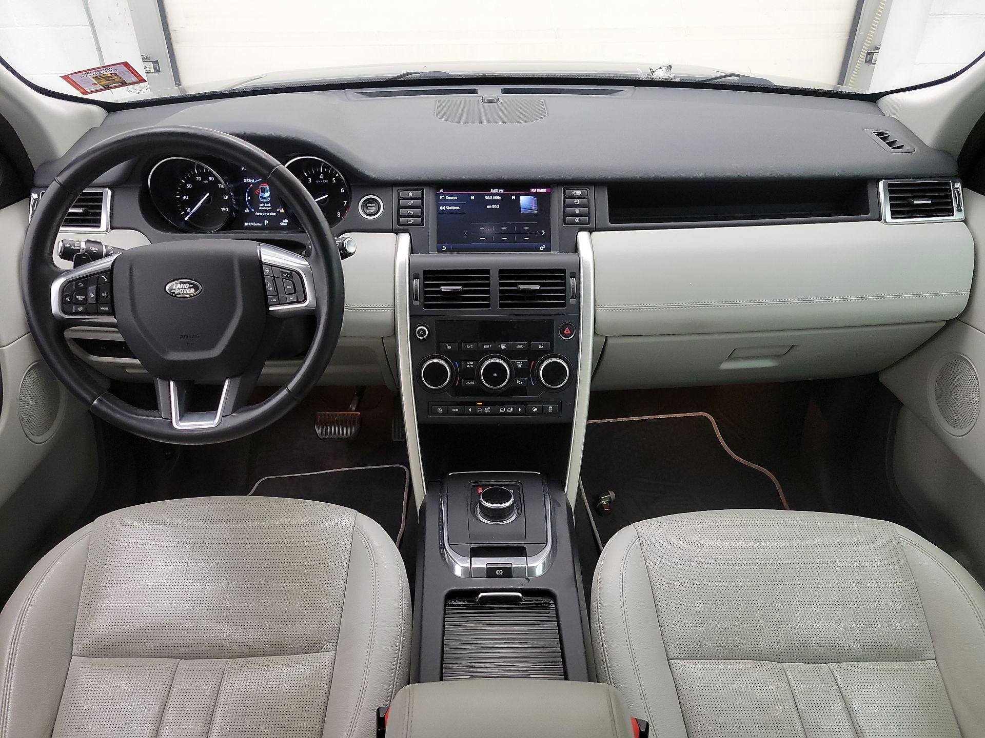 Thumbnail: 2019 Land Rover Discovery Sport - 9