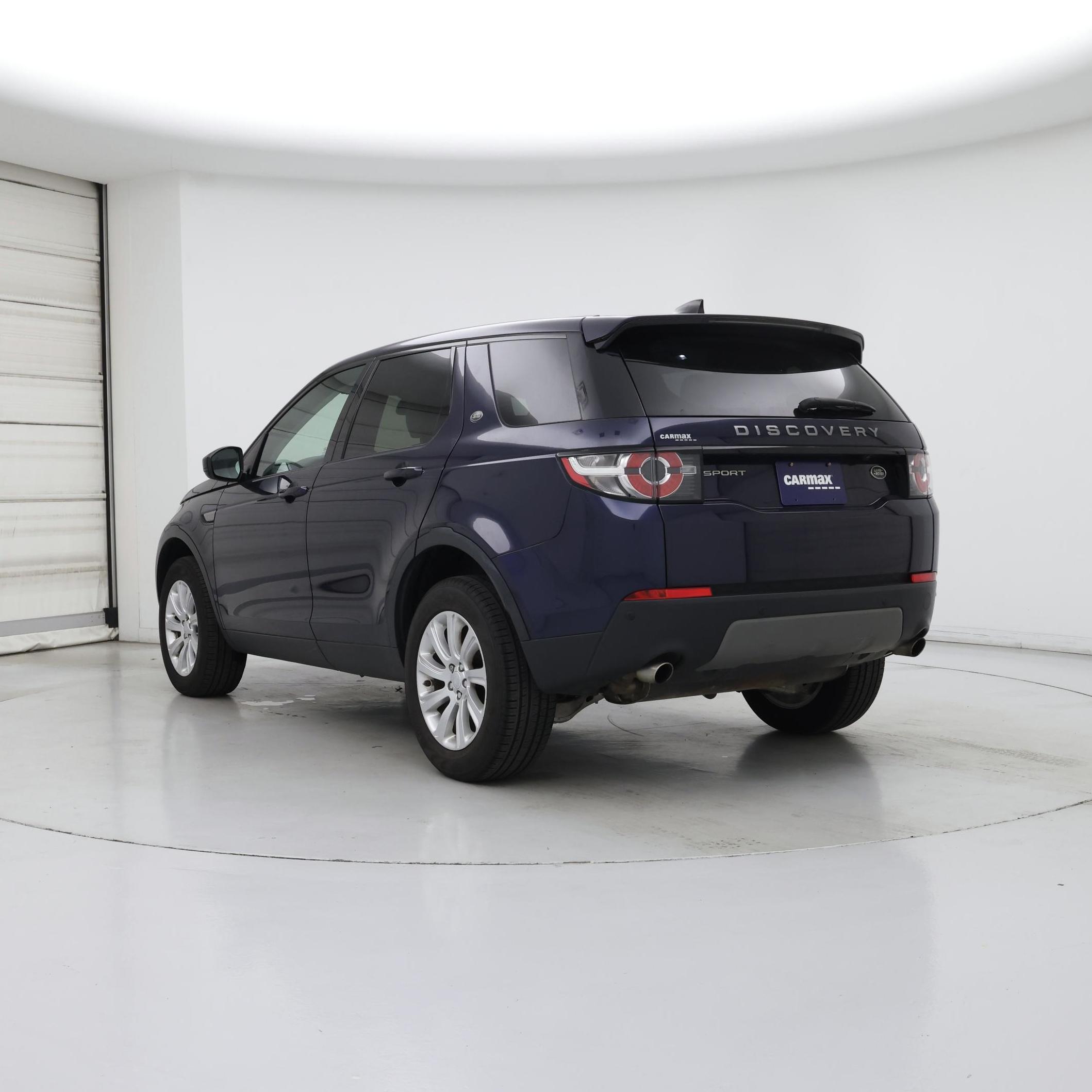 Thumbnail: 2019 Land Rover Discovery Sport - 2