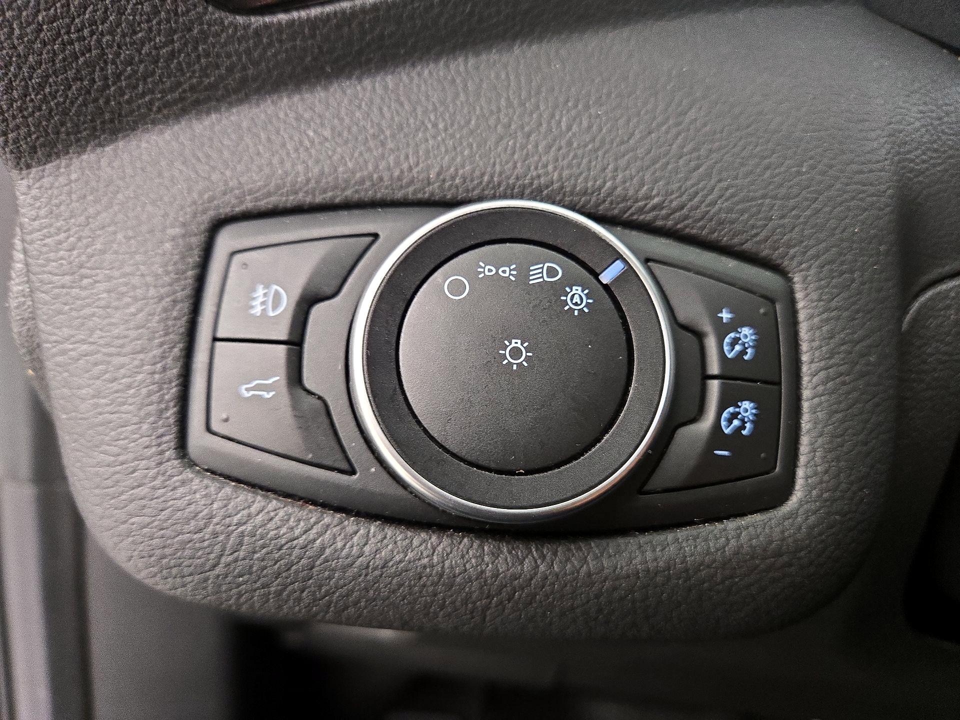 Thumbnail: 2017 Ford Escape - 13