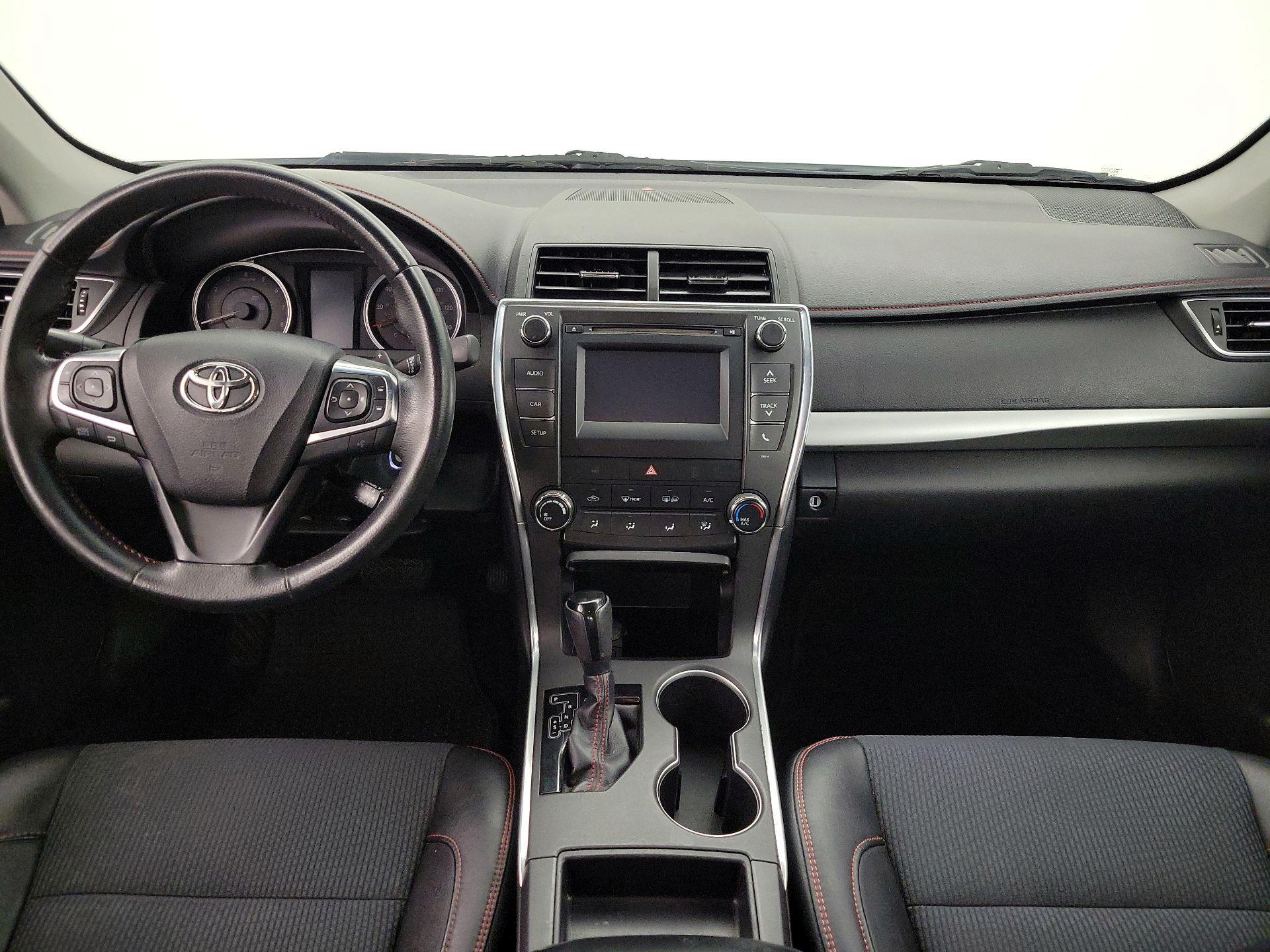 Thumbnail: 2017 Toyota Camry - 9