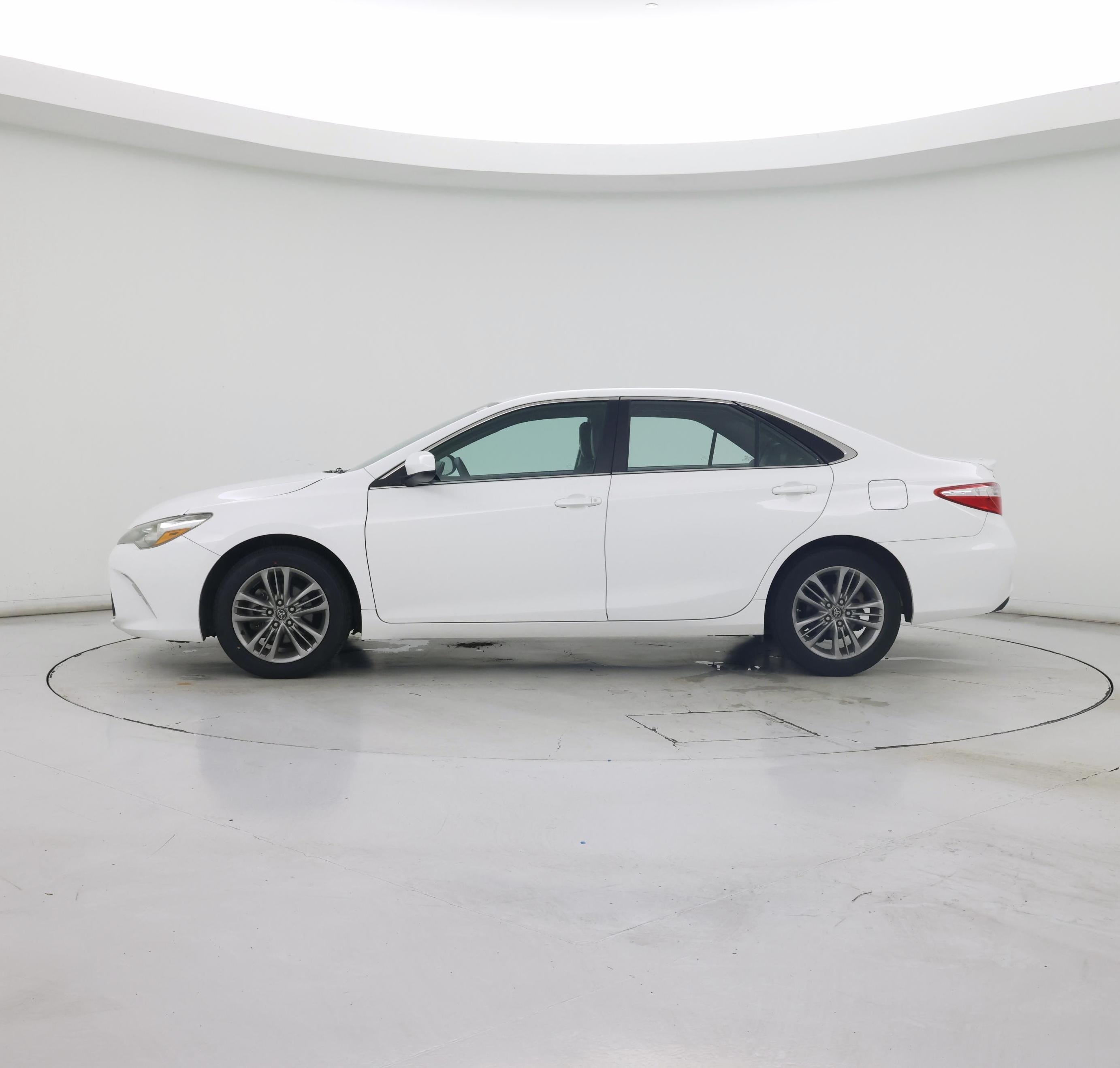 Thumbnail: 2017 Toyota Camry - 3