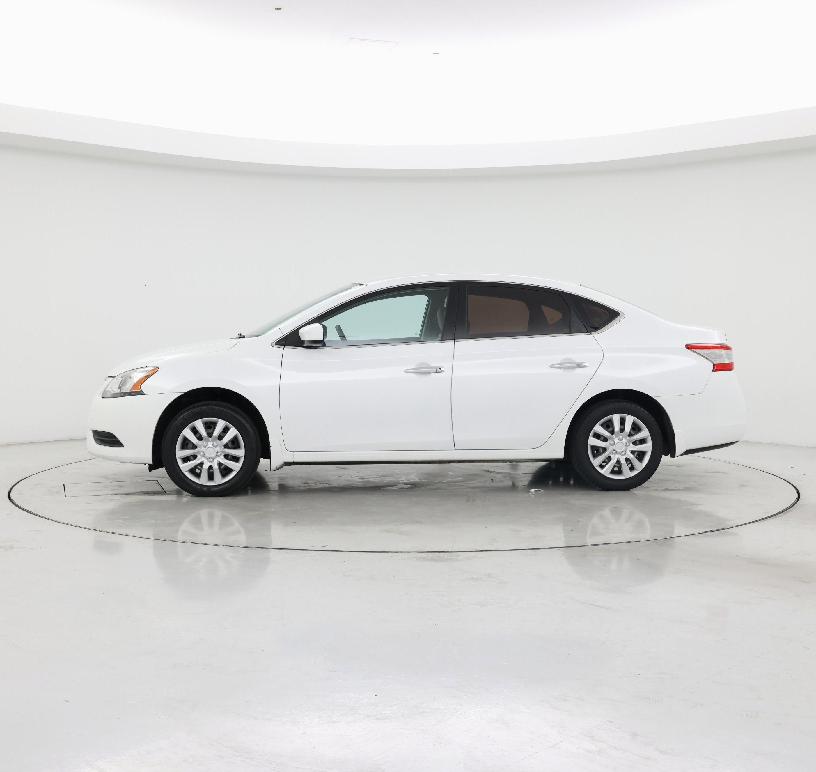 Thumbnail: 2014 Nissan Sentra - 3