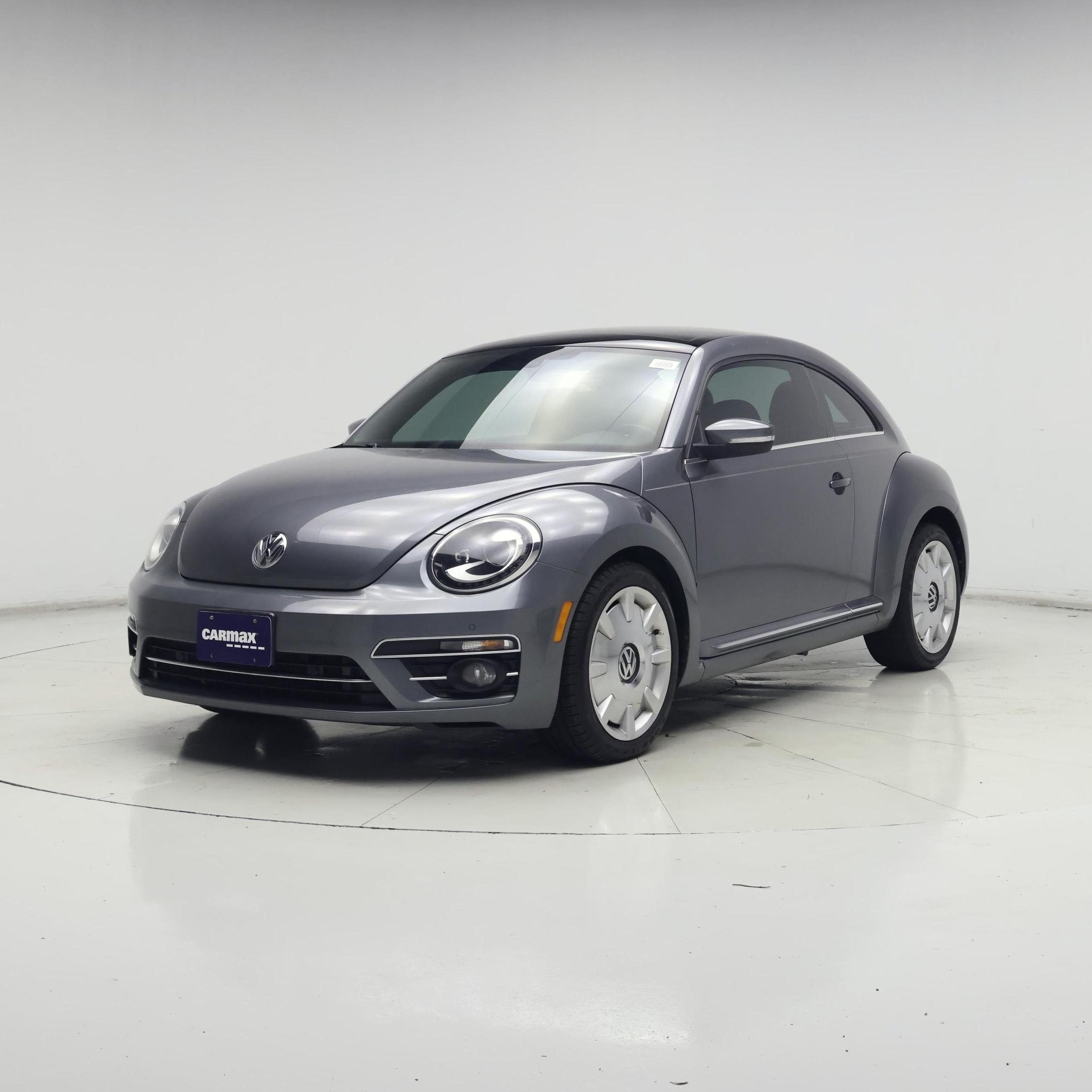 Thumbnail: 2019 Volkswagen Beetle - 4