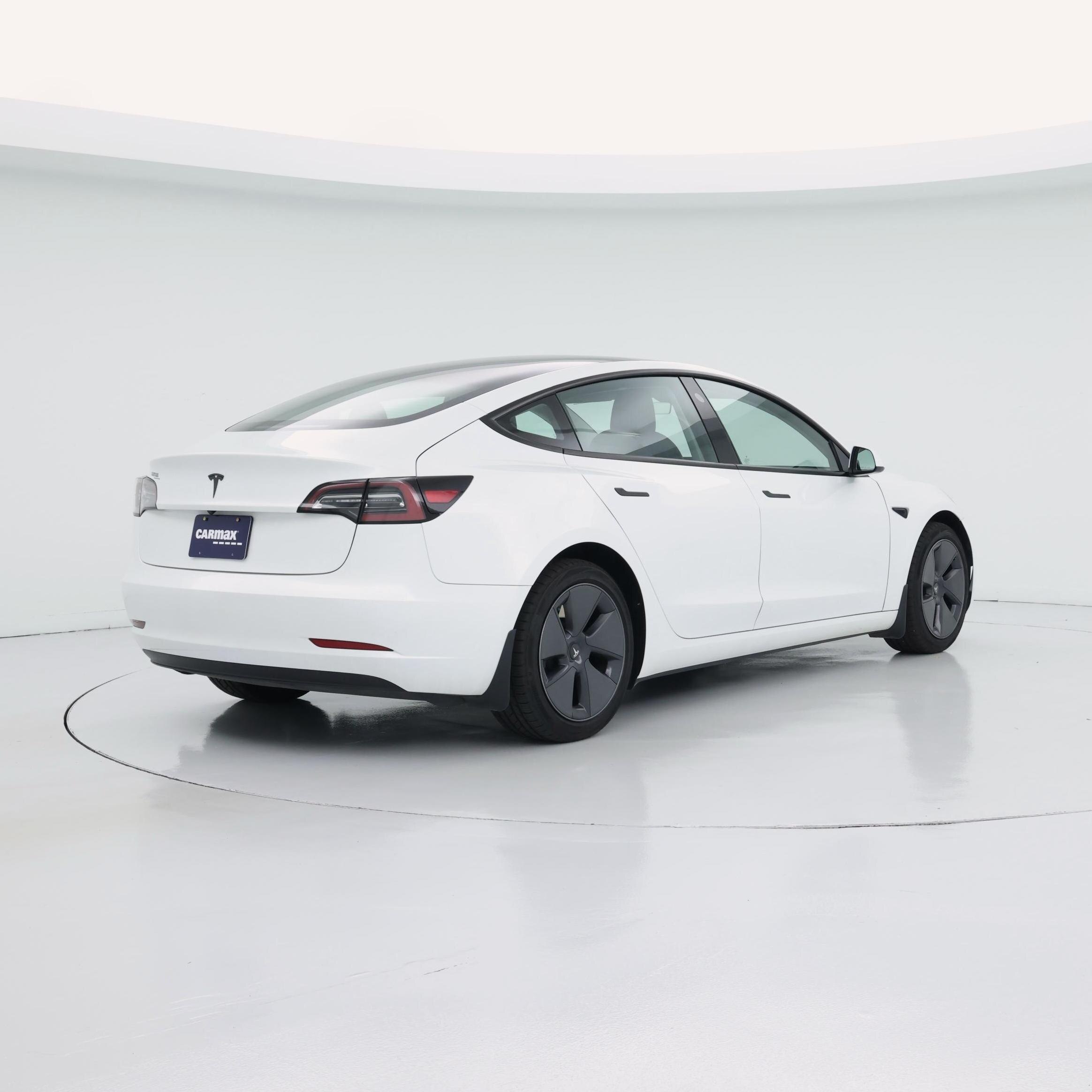Thumbnail: 2023 Tesla Model 3 - 8