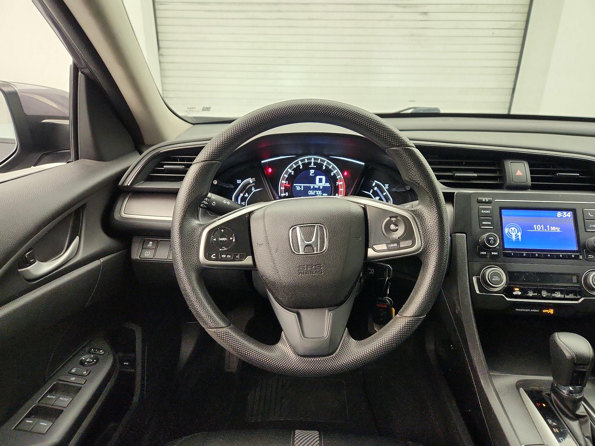 Thumbnail: 2016 Honda Civic - 10