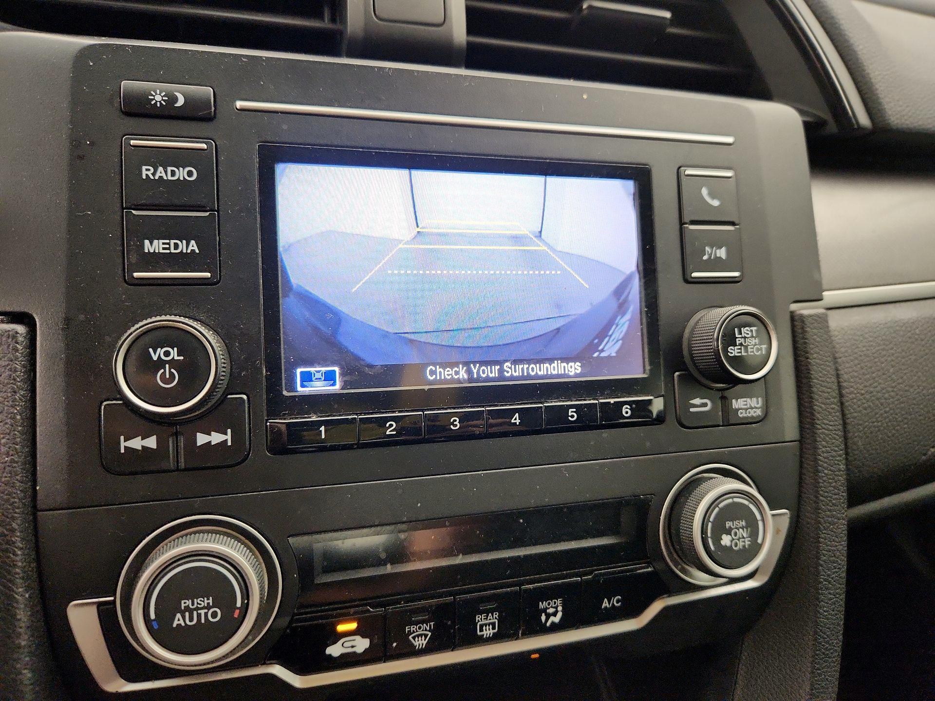 Thumbnail: 2016 Honda Civic - 14