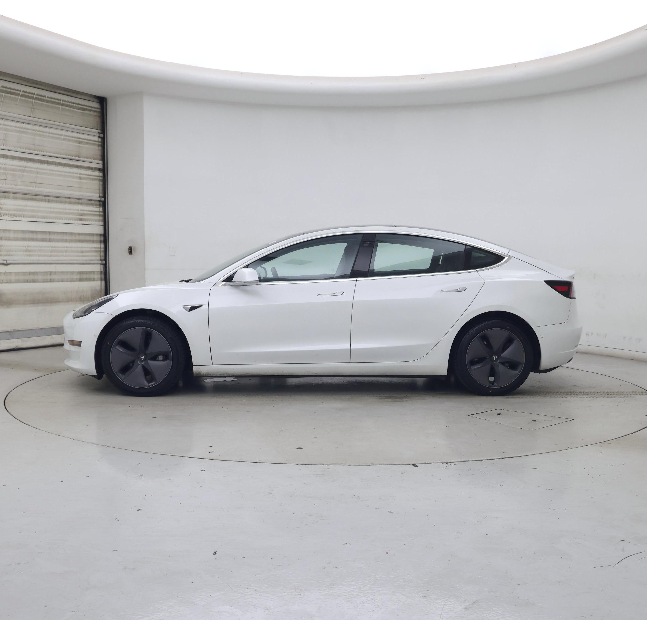 Thumbnail: 2020 Tesla Model 3 - 3