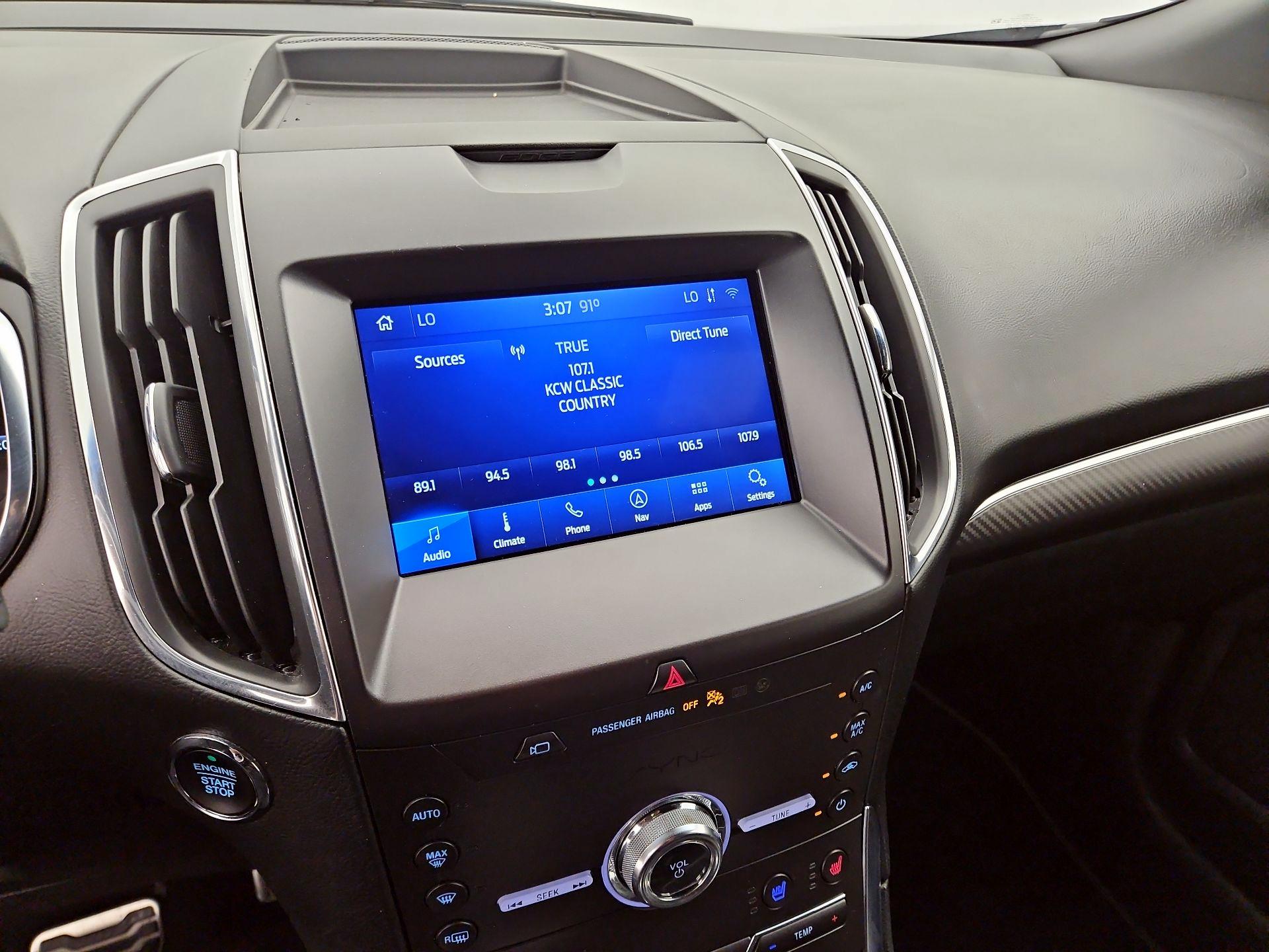 Thumbnail: 2020 Ford Edge - 16
