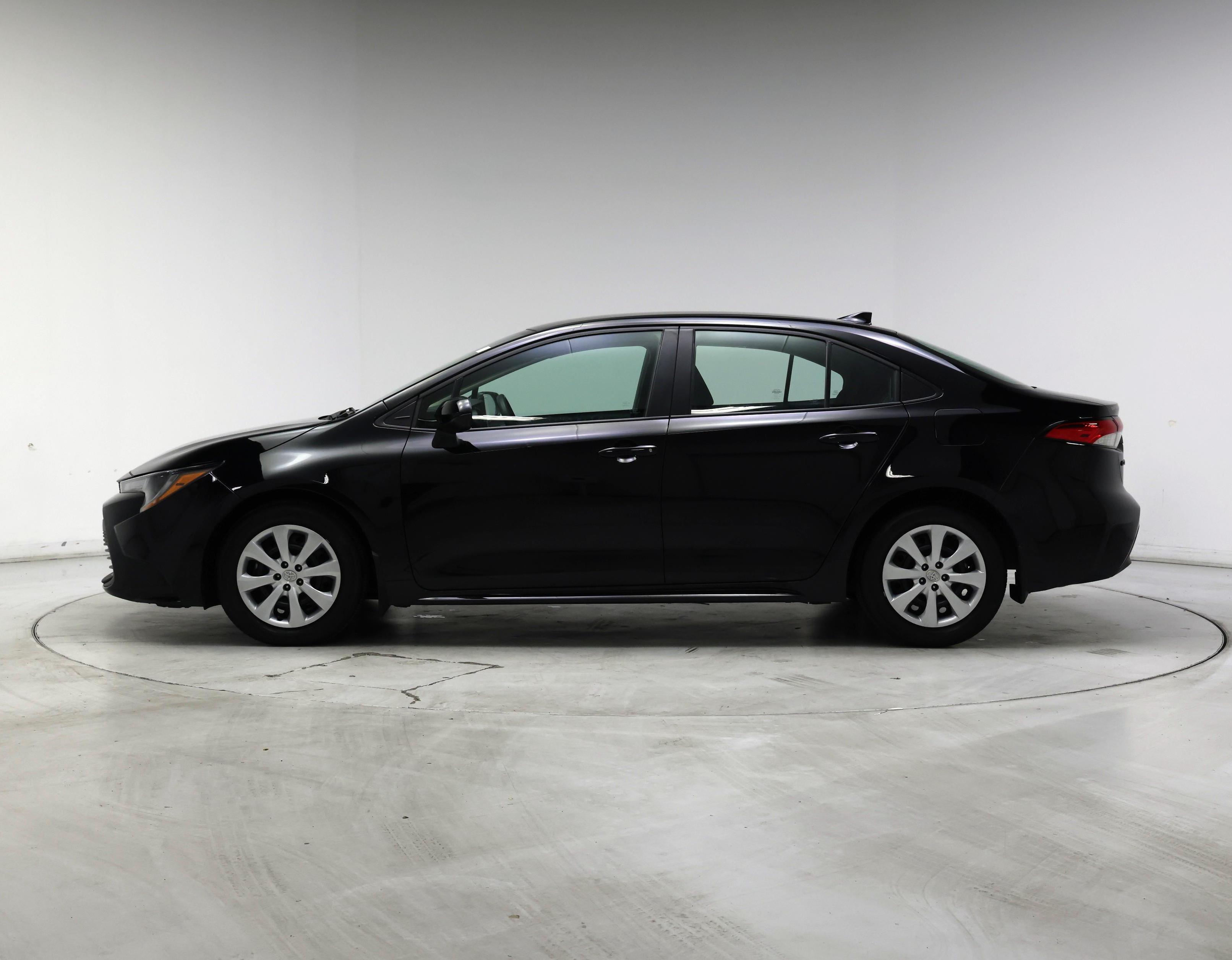 Thumbnail: 2023 Toyota Corolla - 3