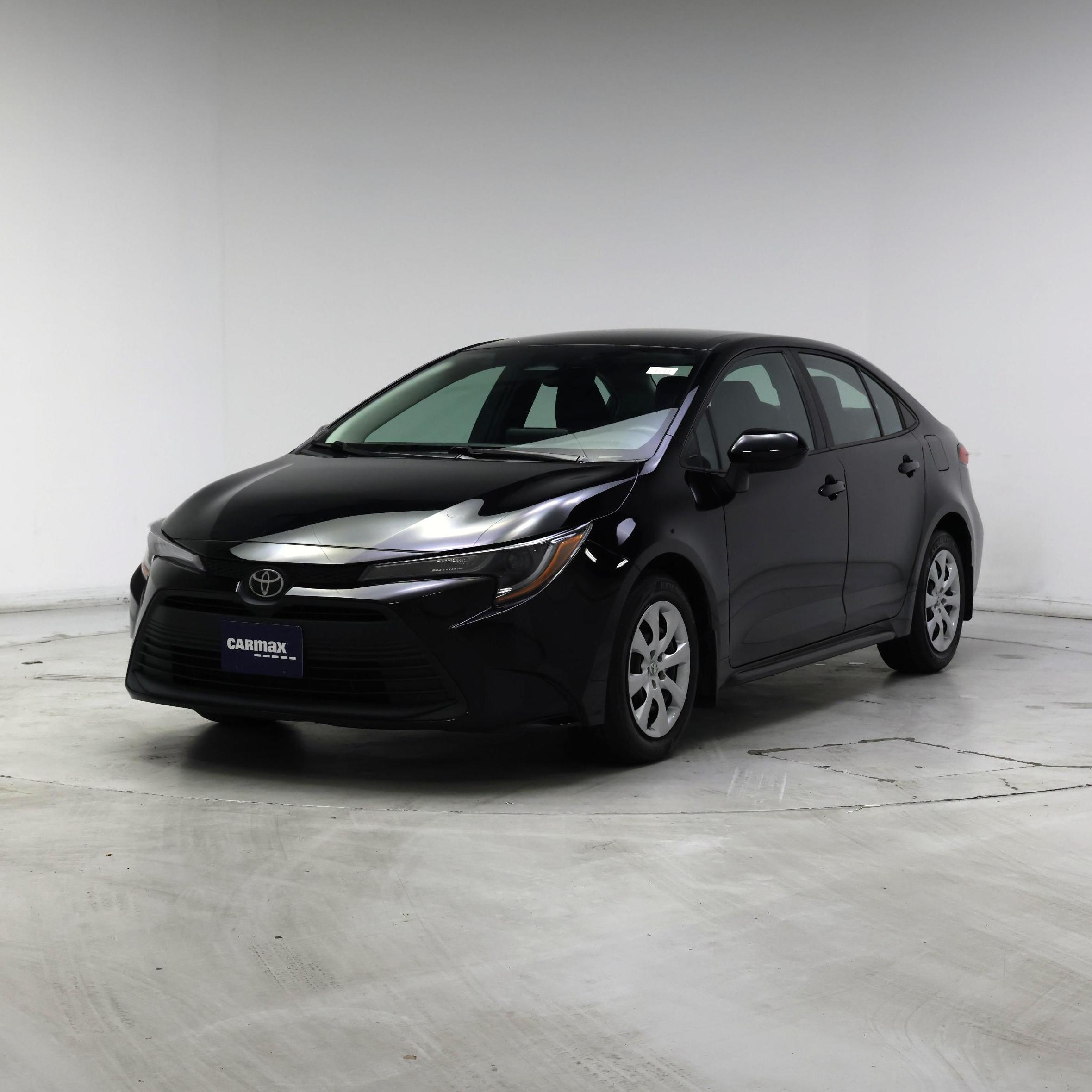 Thumbnail: 2023 Toyota Corolla - 4