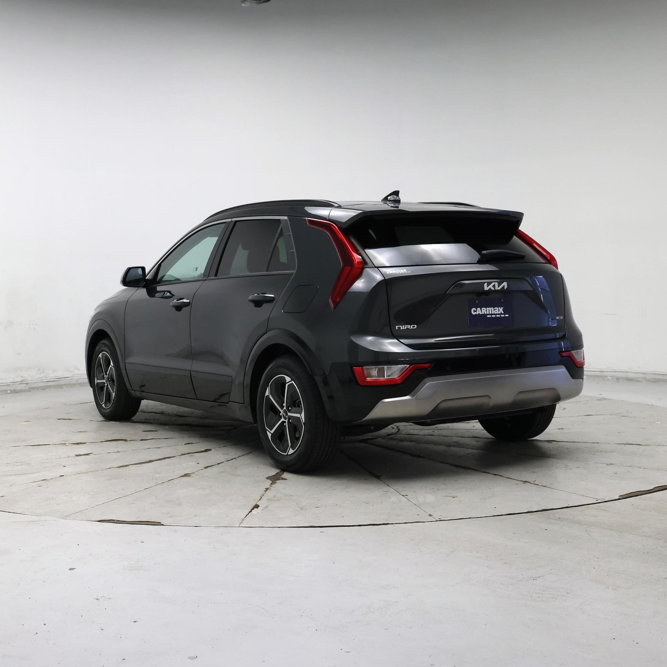 Thumbnail: 2023 Kia Niro - 2