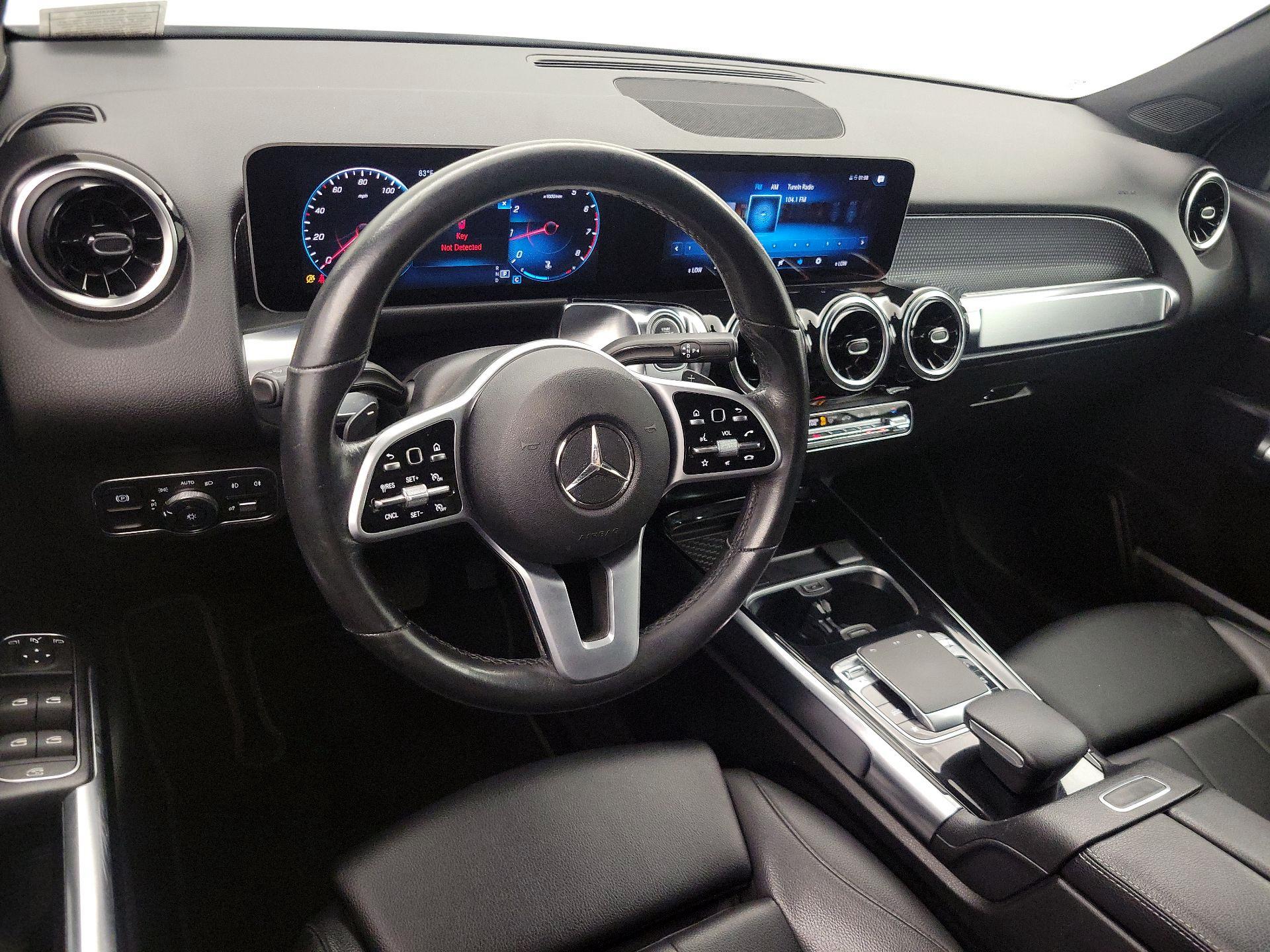 Thumbnail: 2020 Mercedes-Benz GLB - 9