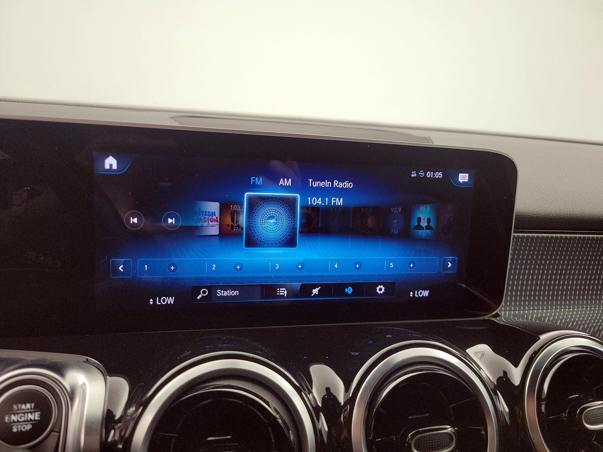 Thumbnail: 2020 Mercedes-Benz GLB - 15