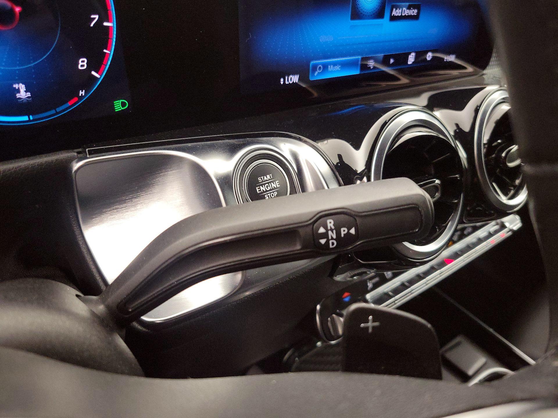 Thumbnail: 2020 Mercedes-Benz GLB - 17