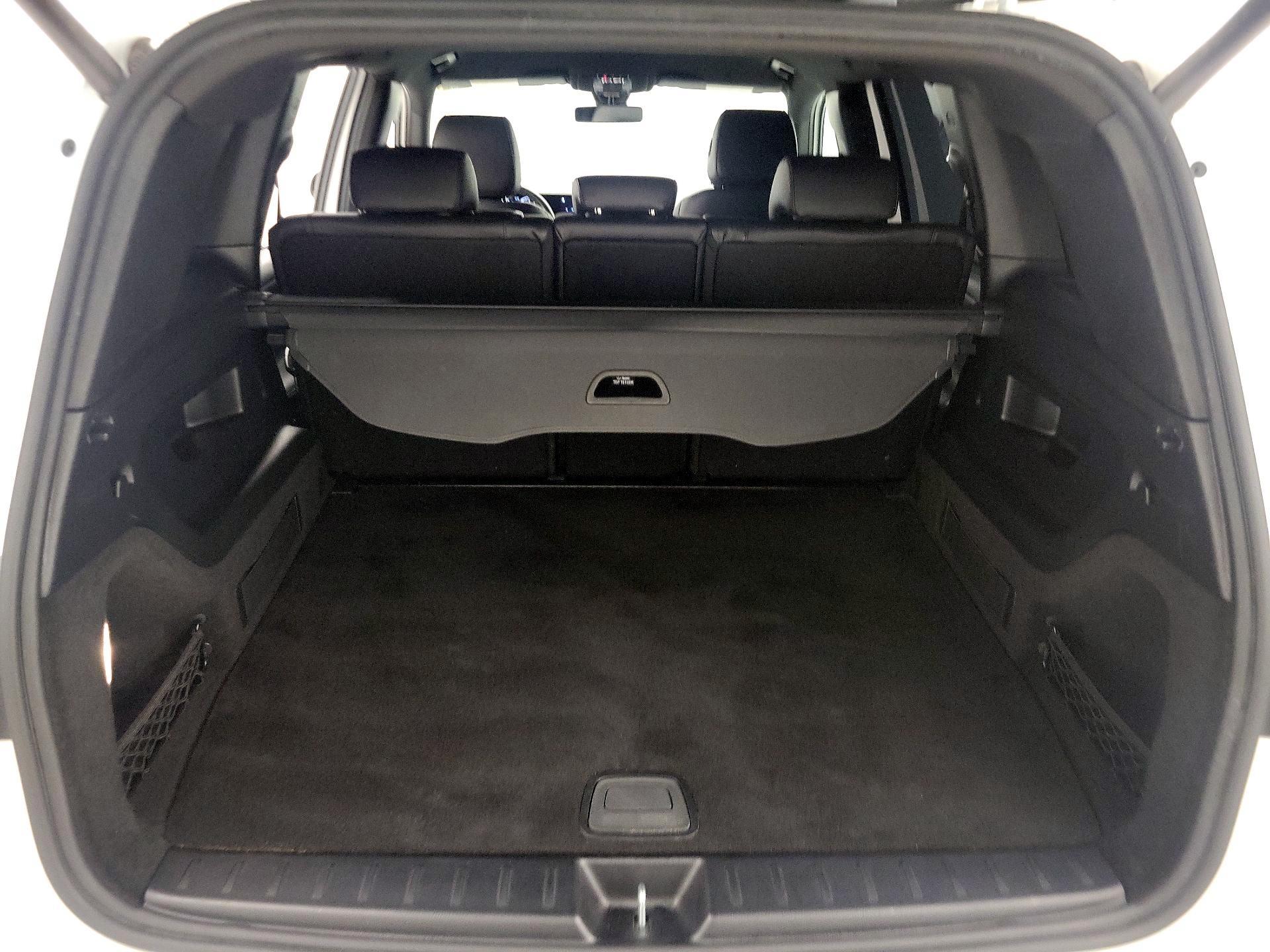 Thumbnail: 2020 Mercedes-Benz GLB - 20