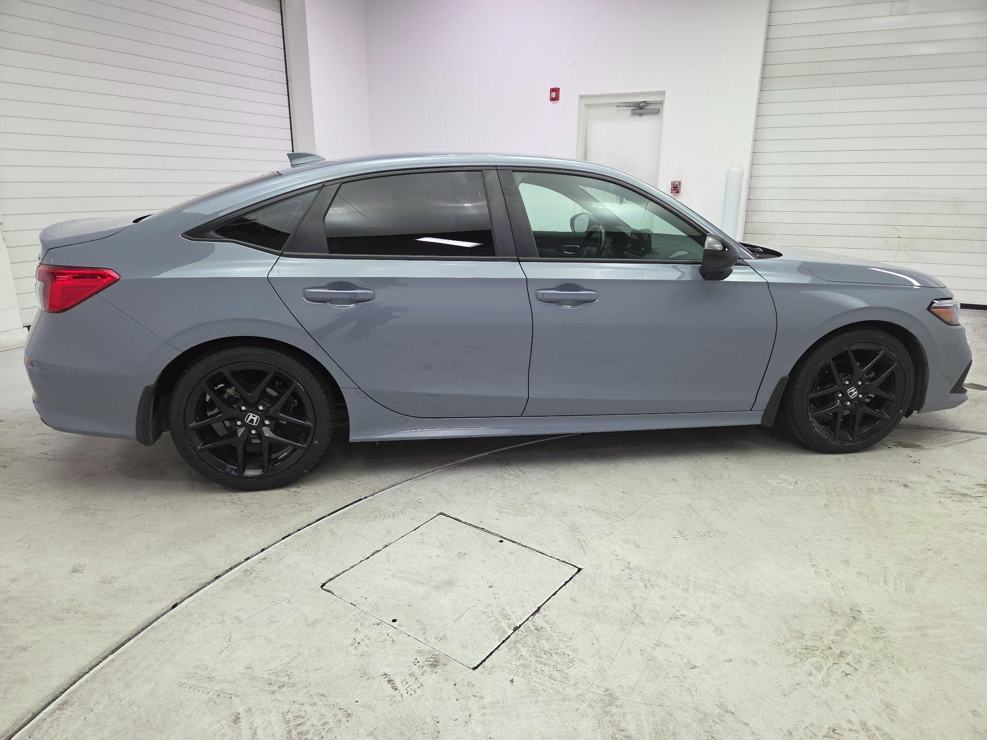 Thumbnail: 2023 Honda Civic - 4