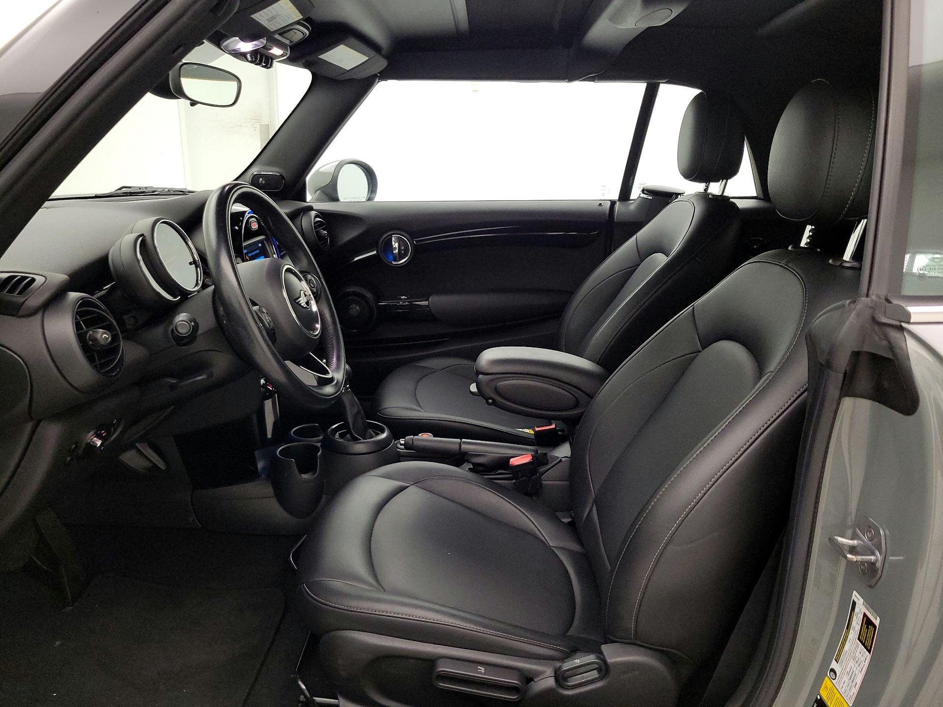 Thumbnail: 2019 MINI Cooper - 11