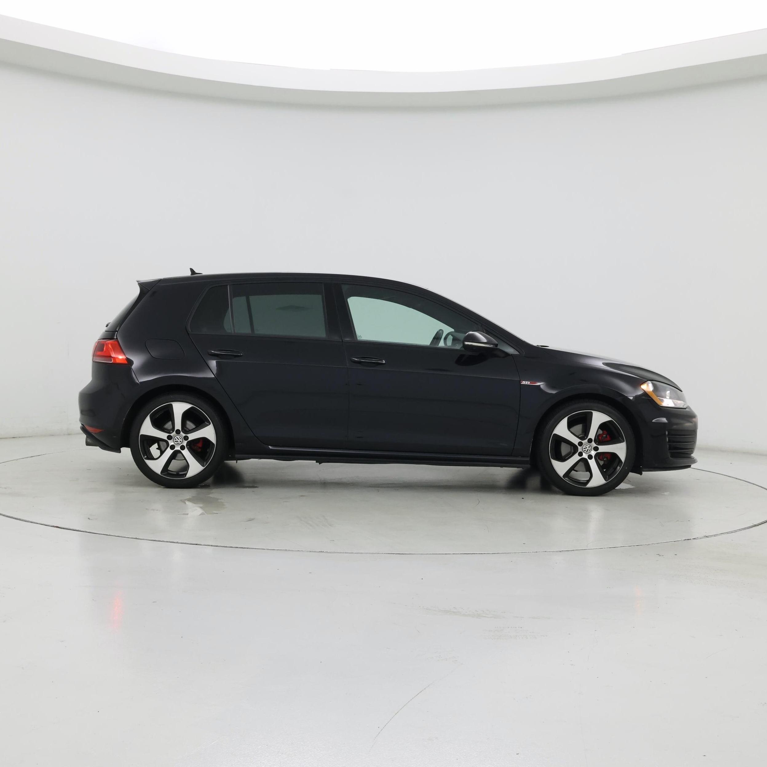 Thumbnail: 2016 Volkswagen Golf - 7