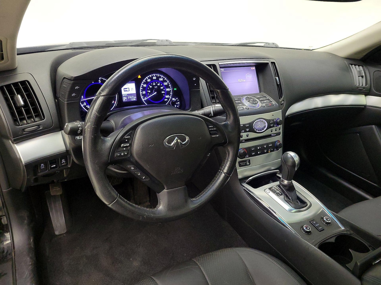 2015 INFINITI Q60 Coupe Base - Photo 10