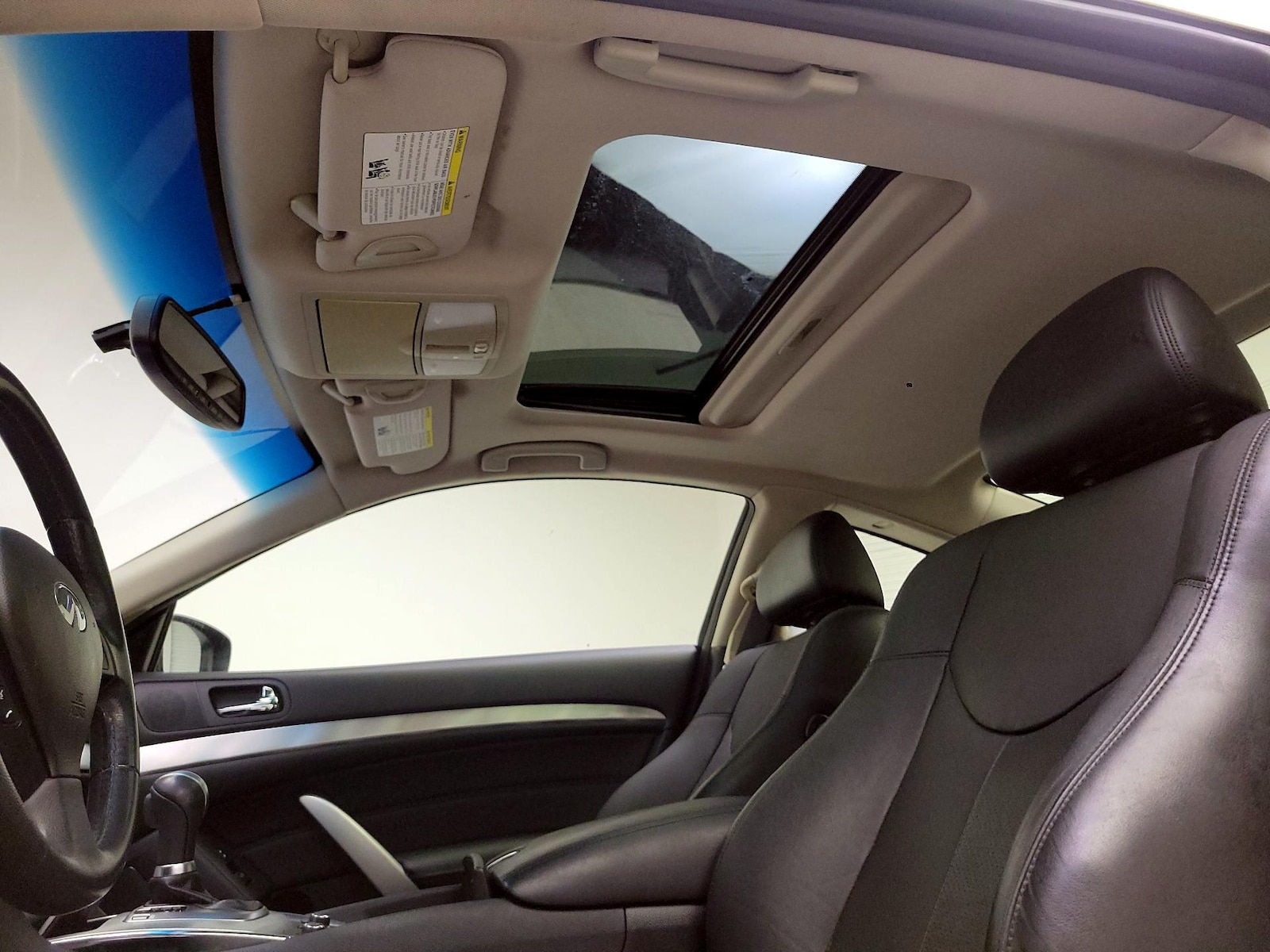 2015 INFINITI Q60 Coupe Base - Photo 21