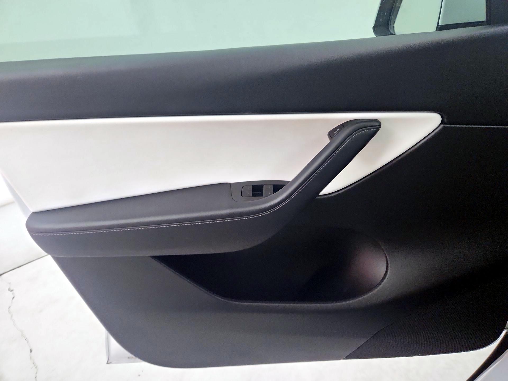 Thumbnail: 2021 Tesla Model Y - 12