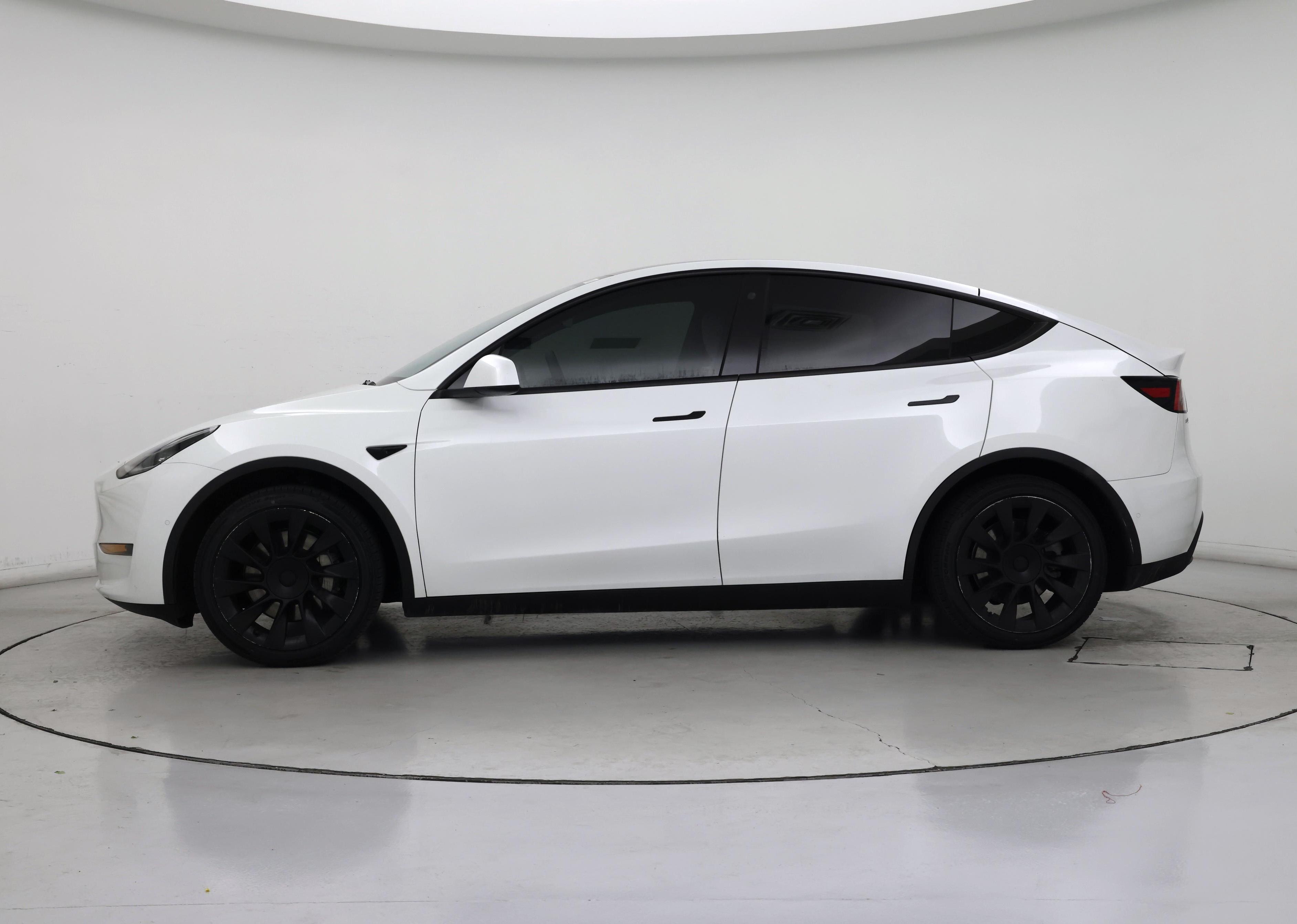 Thumbnail: 2021 Tesla Model Y - 3