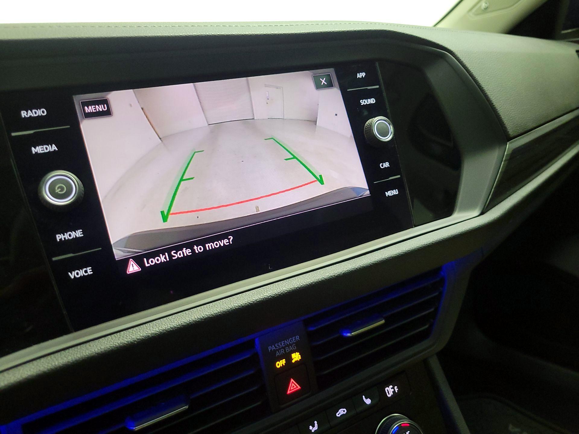 Thumbnail: 2019 Volkswagen Jetta - 14