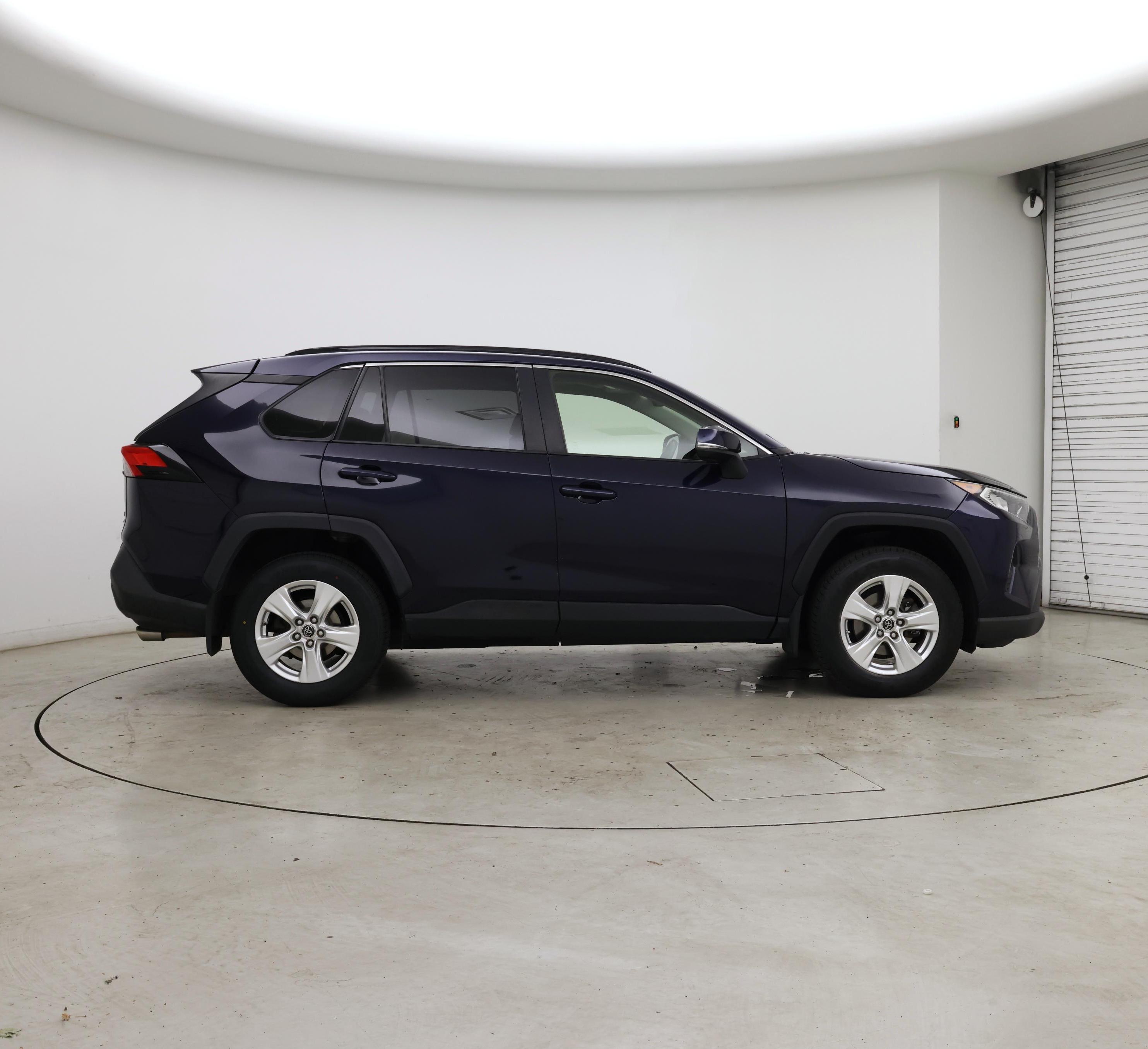 Thumbnail: 2019 Toyota RAV4 - 7