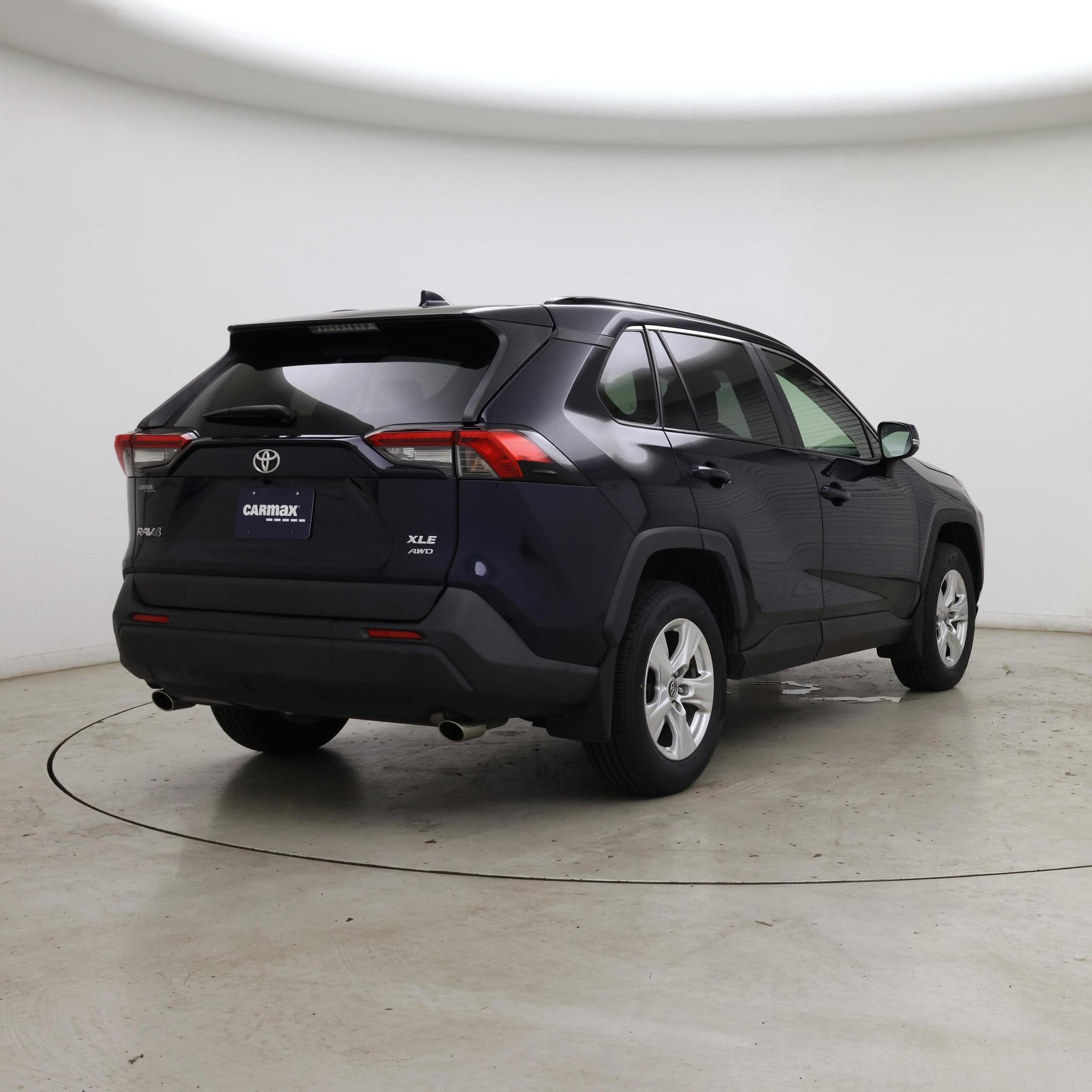 Thumbnail: 2019 Toyota RAV4 - 8