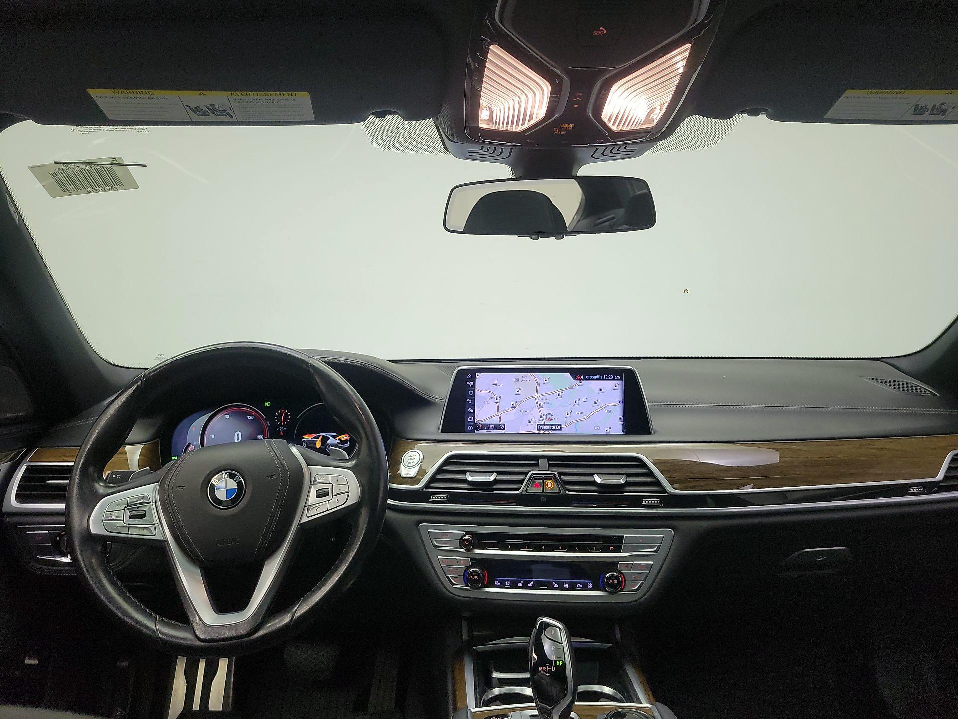 Thumbnail: 2017 BMW 7 Series - 9